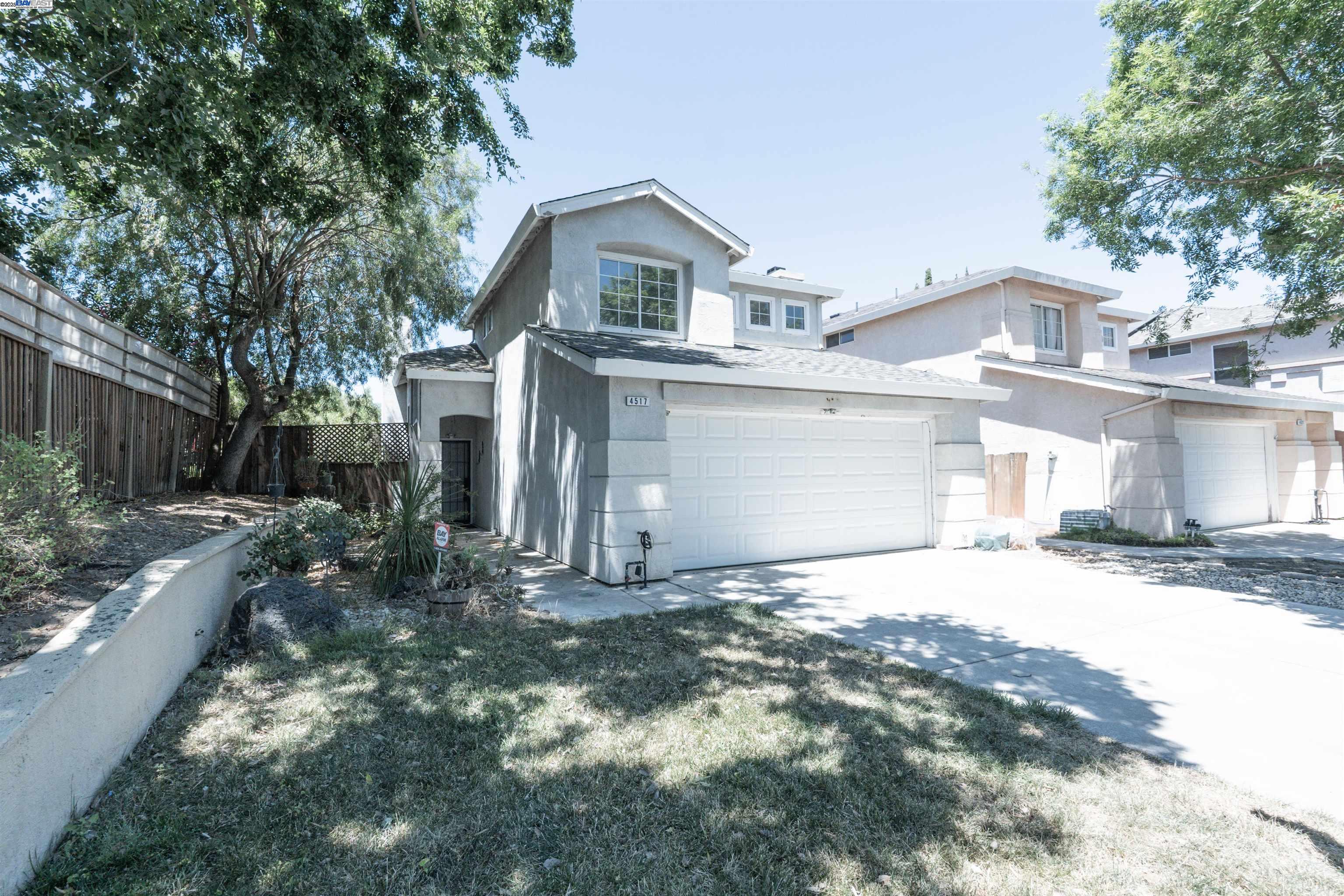 Detail Gallery Image 1 of 49 For 4517 Waterford Way, Oakley,  CA 94561 - 3 Beds | 2/1 Baths