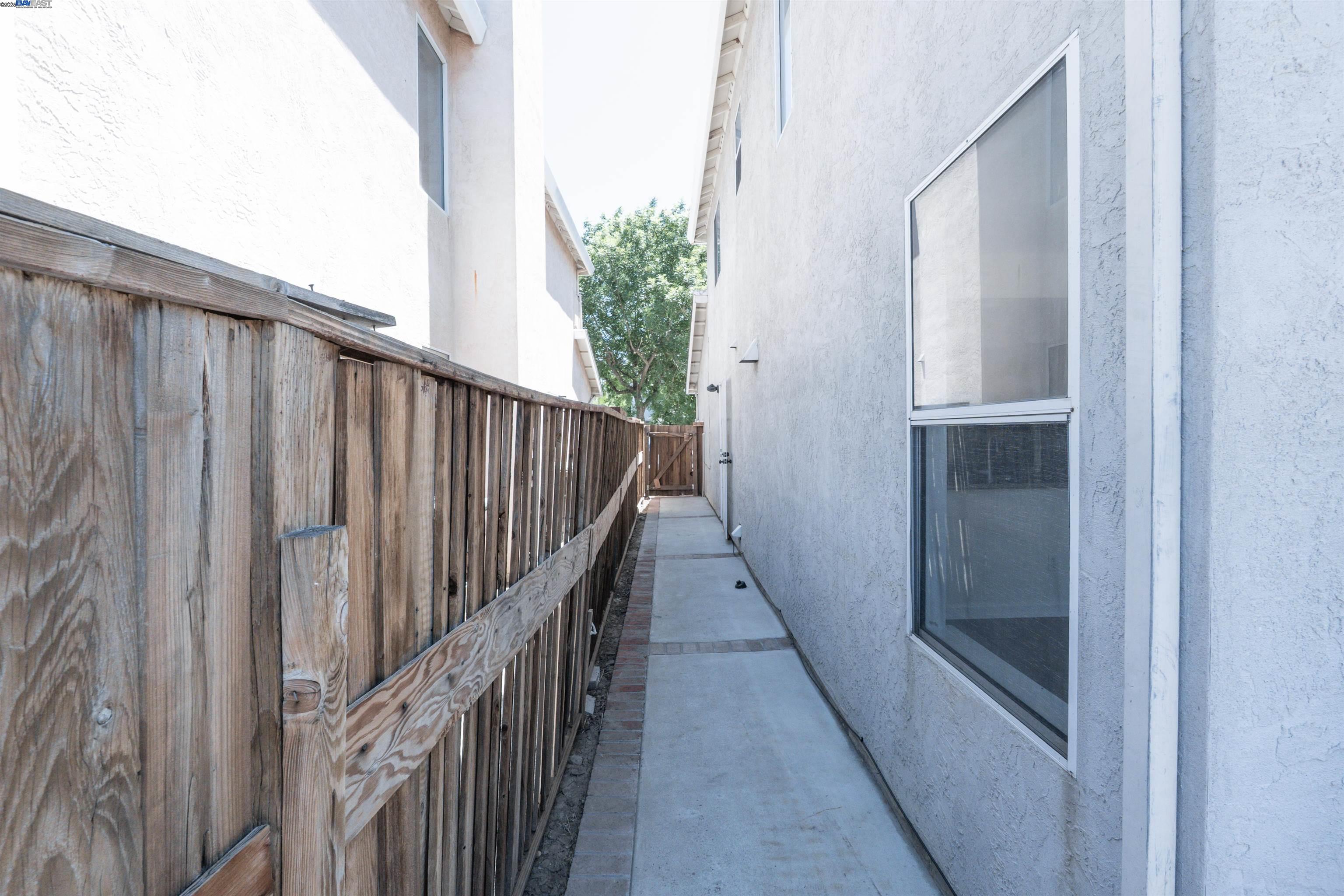 Detail Gallery Image 11 of 49 For 4517 Waterford Way, Oakley,  CA 94561 - 3 Beds | 2/1 Baths