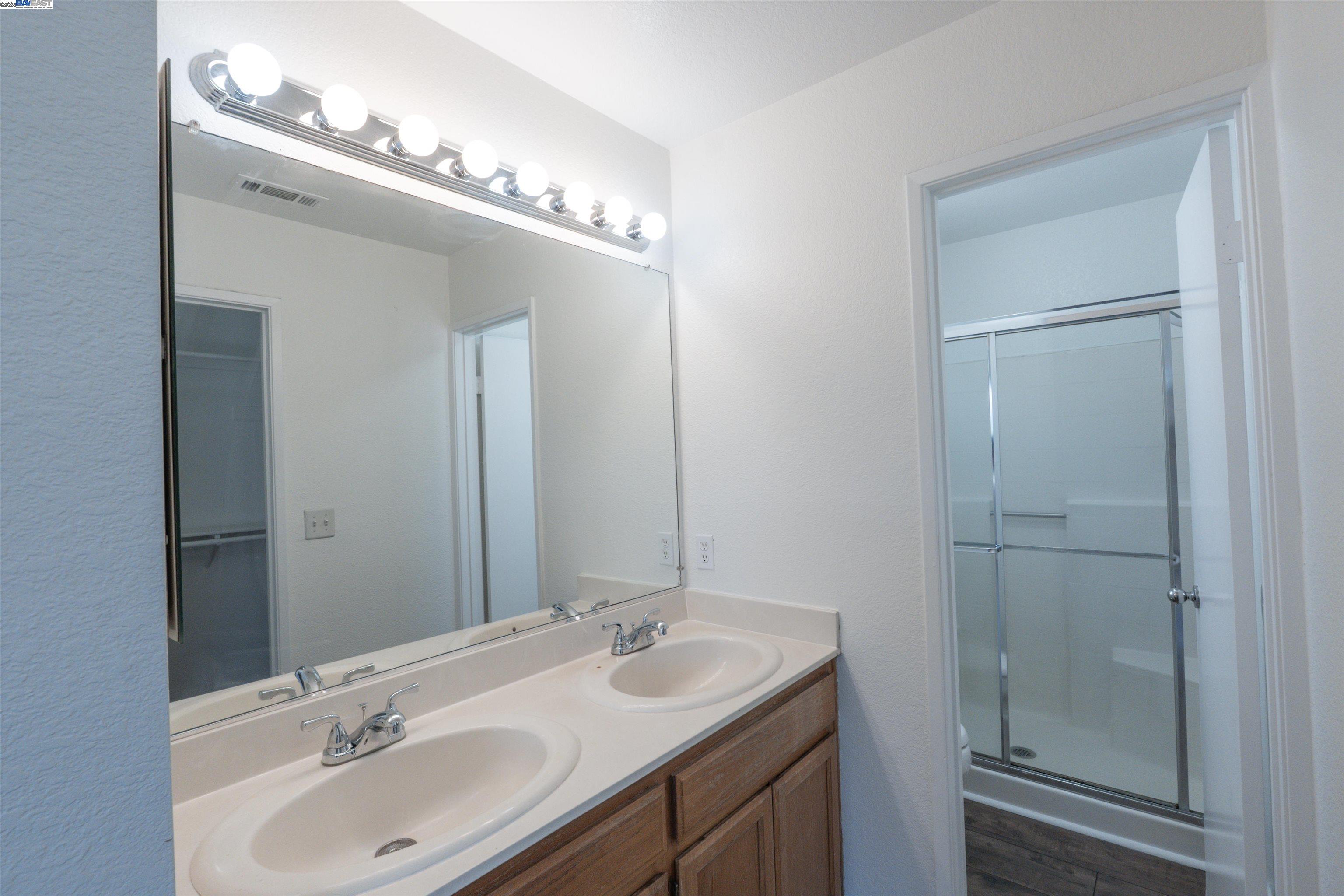 Detail Gallery Image 27 of 49 For 4517 Waterford Way, Oakley,  CA 94561 - 3 Beds | 2/1 Baths