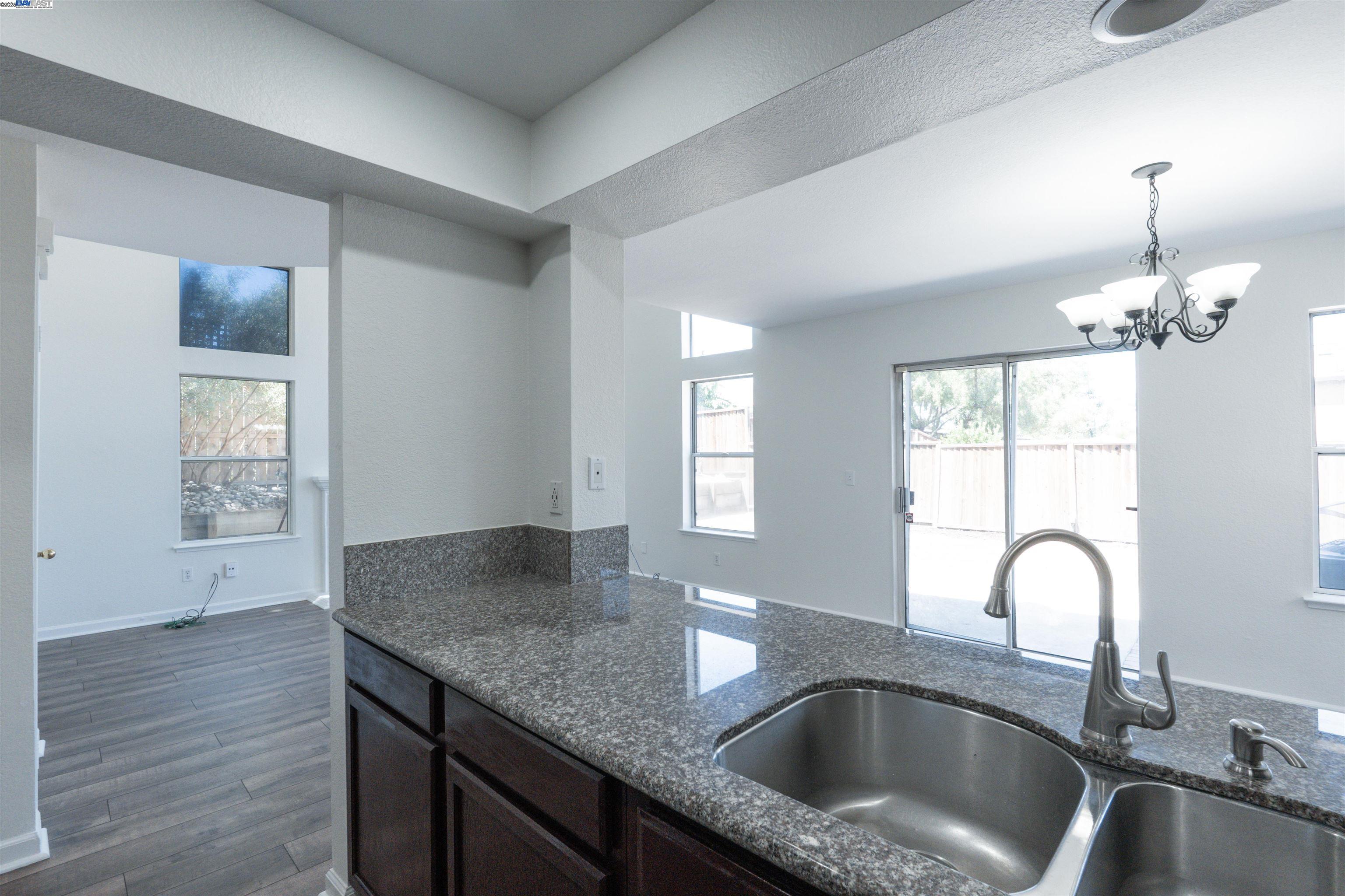 Detail Gallery Image 37 of 49 For 4517 Waterford Way, Oakley,  CA 94561 - 3 Beds | 2/1 Baths