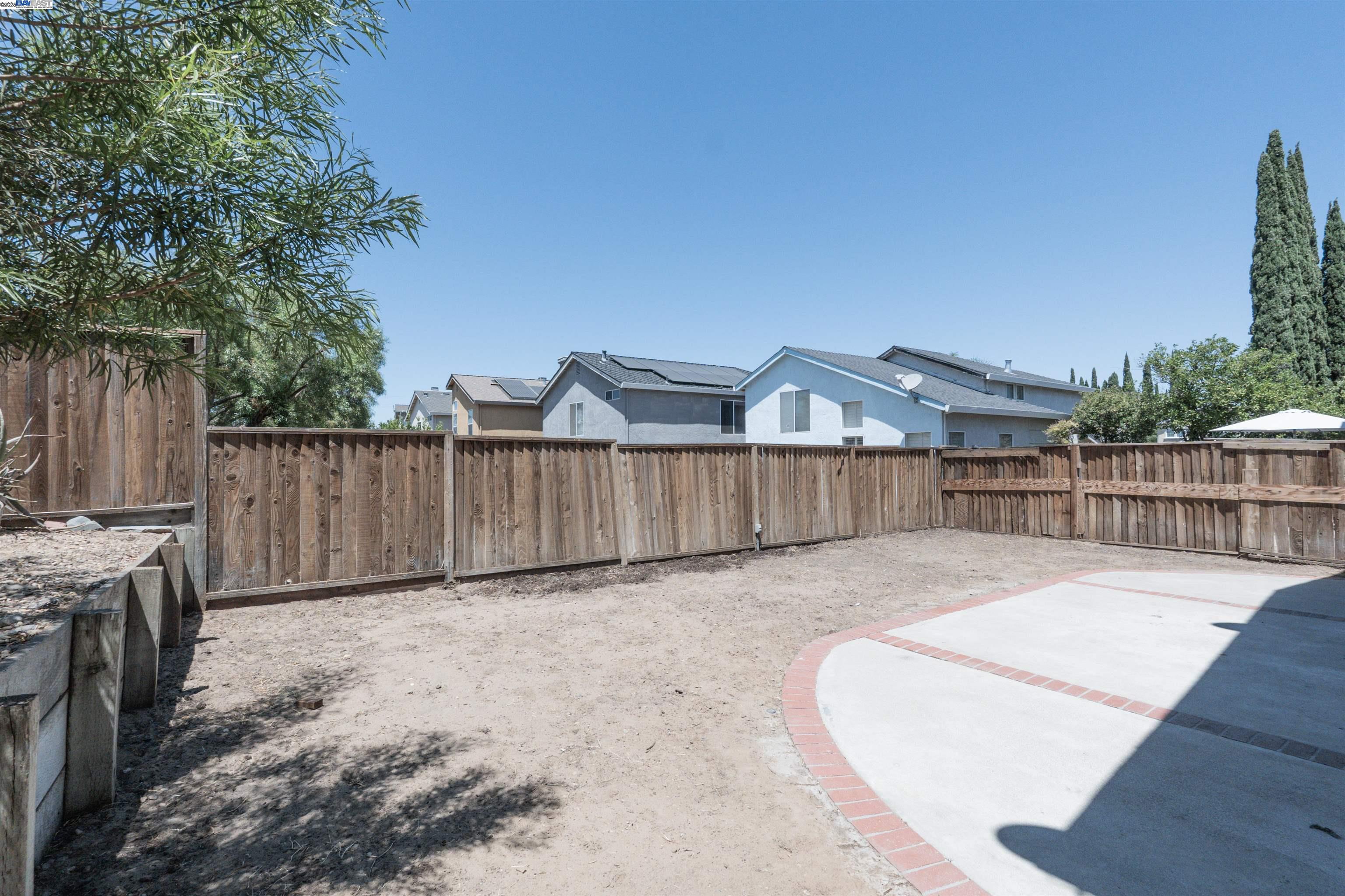 Detail Gallery Image 6 of 49 For 4517 Waterford Way, Oakley,  CA 94561 - 3 Beds | 2/1 Baths