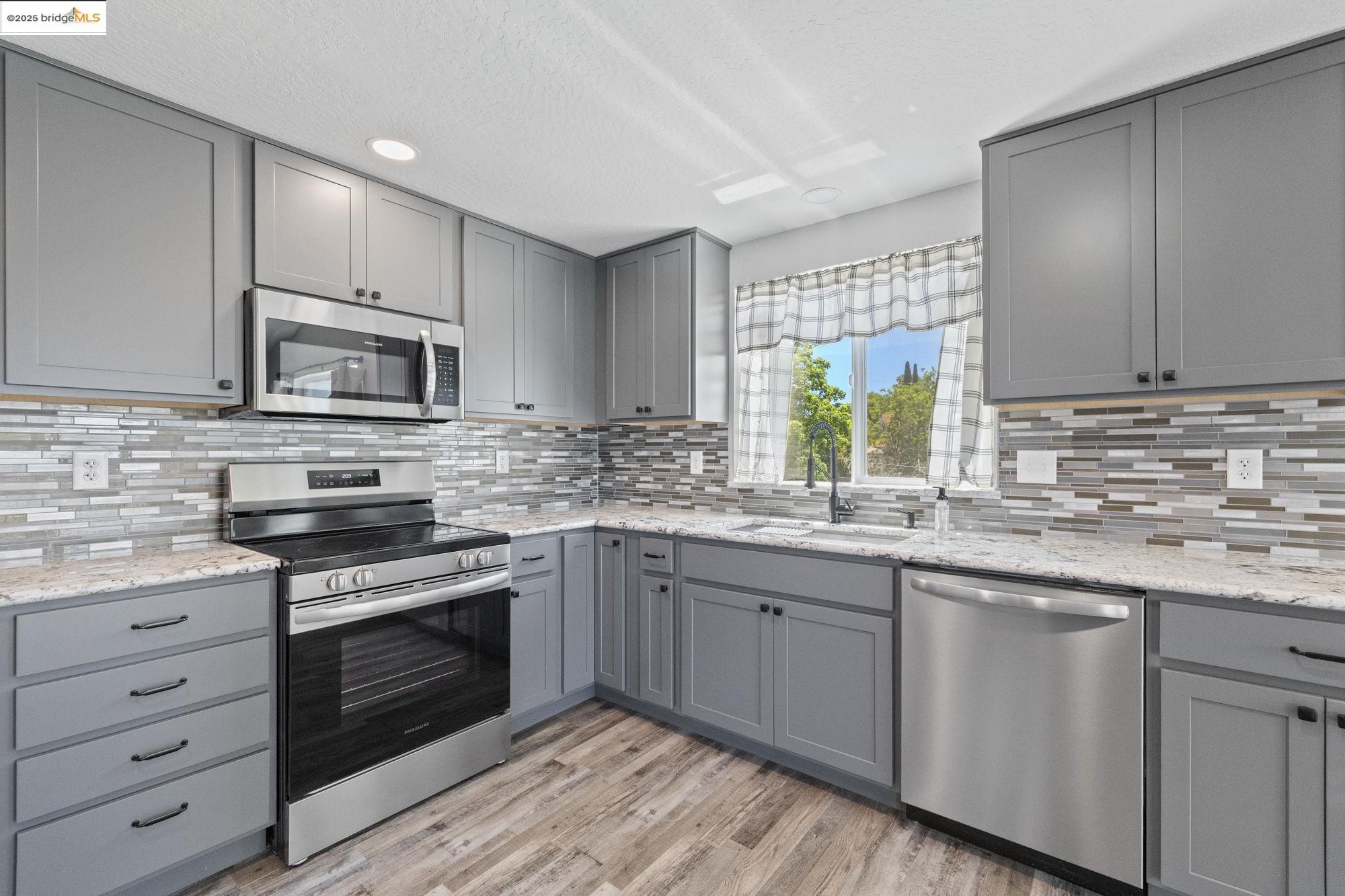 Detail Gallery Image 14 of 31 For 21344 Oman Drive, Soulsbyville,  CA 95372 - 3 Beds | 2 Baths