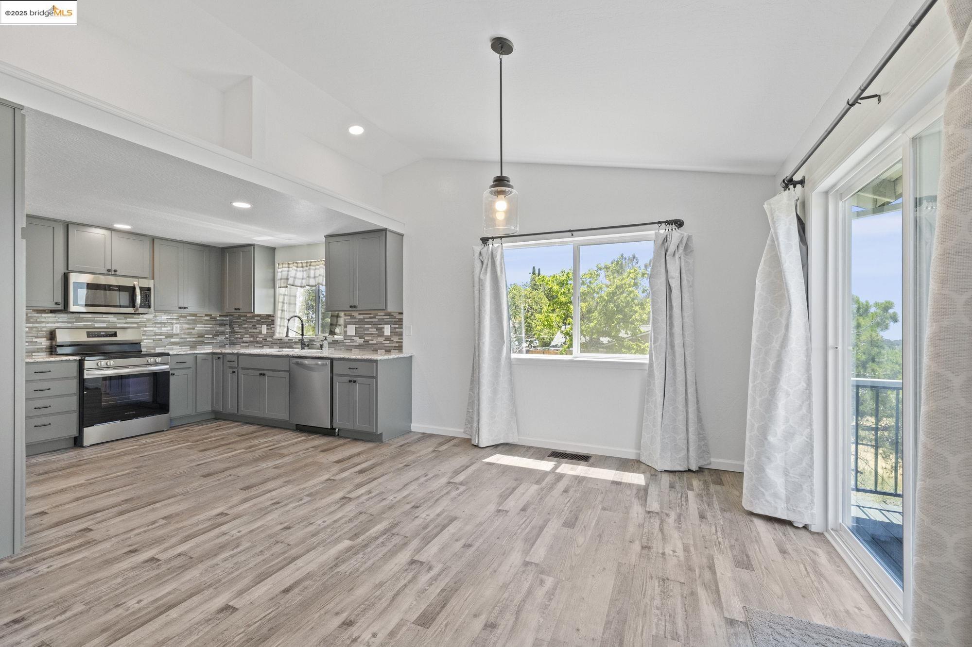Detail Gallery Image 16 of 31 For 21344 Oman Drive, Soulsbyville,  CA 95372 - 3 Beds | 2 Baths