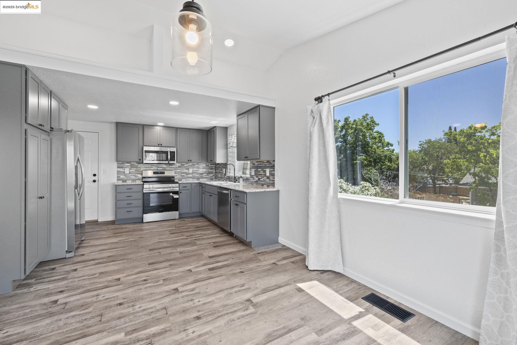 Detail Gallery Image 17 of 31 For 21344 Oman Drive, Soulsbyville,  CA 95372 - 3 Beds | 2 Baths