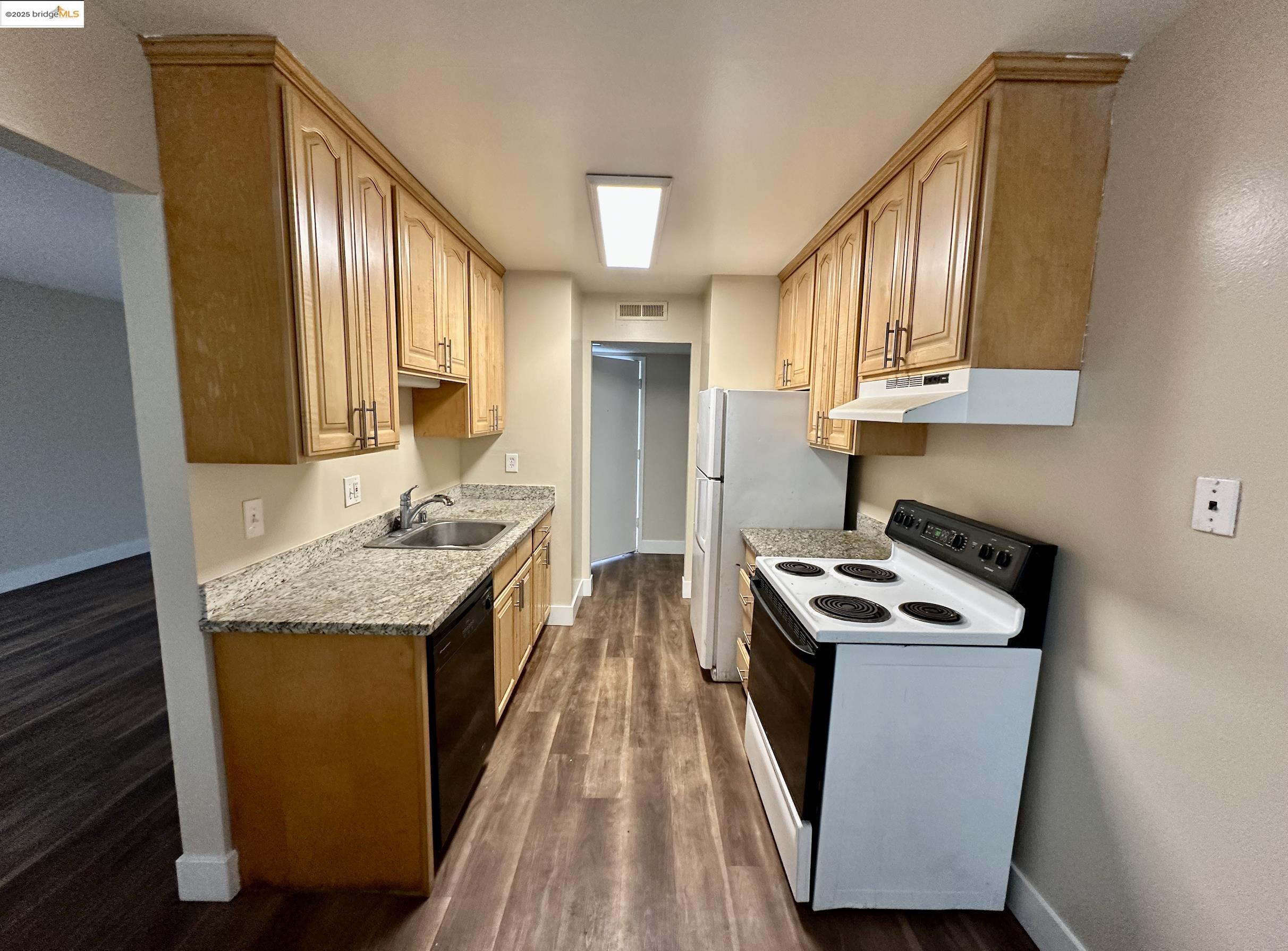 Detail Gallery Image 25 of 31 For 1777 Sausal St, Oakland,  CA 94602 - – Beds | – Baths