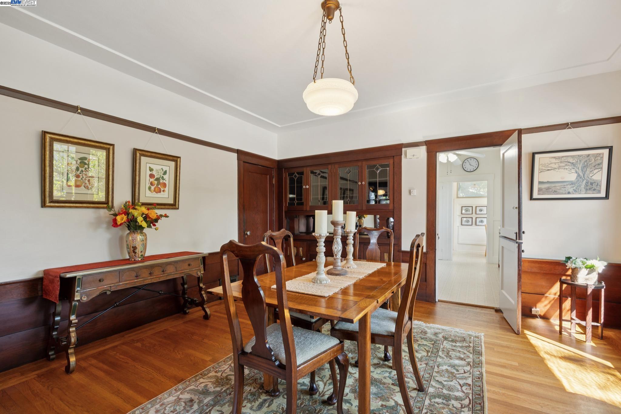 Detail Gallery Image 21 of 59 For 1300 Regent St, Alameda,  CA 94501 - 2 Beds | 1 Baths