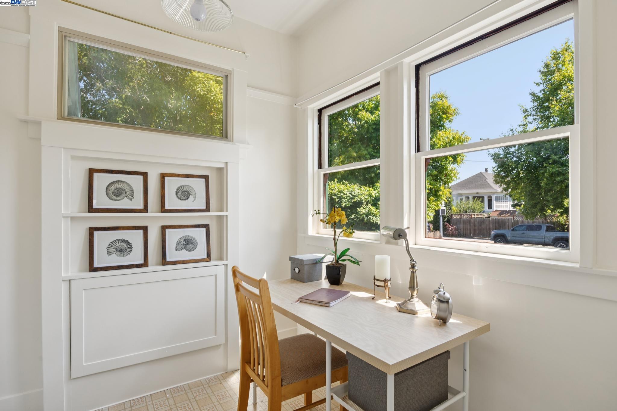 Detail Gallery Image 30 of 59 For 1300 Regent St, Alameda,  CA 94501 - 2 Beds | 1 Baths