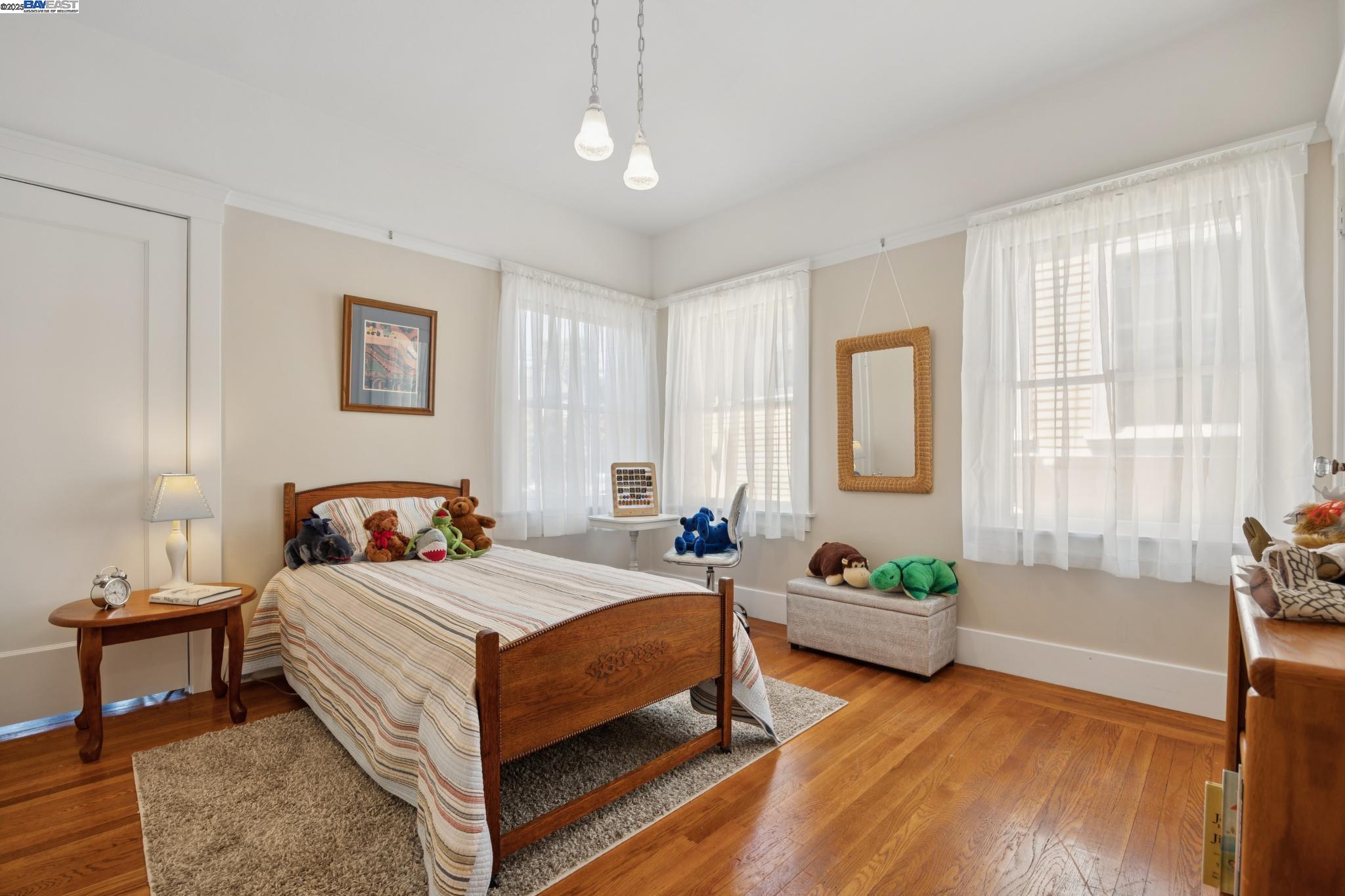 Detail Gallery Image 39 of 59 For 1300 Regent St, Alameda,  CA 94501 - 2 Beds | 1 Baths