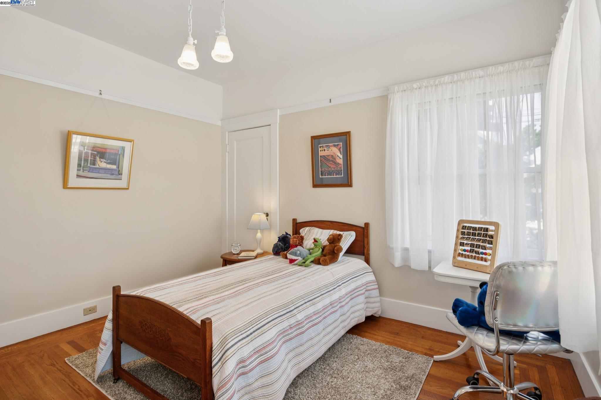 Detail Gallery Image 40 of 59 For 1300 Regent St, Alameda,  CA 94501 - 2 Beds | 1 Baths
