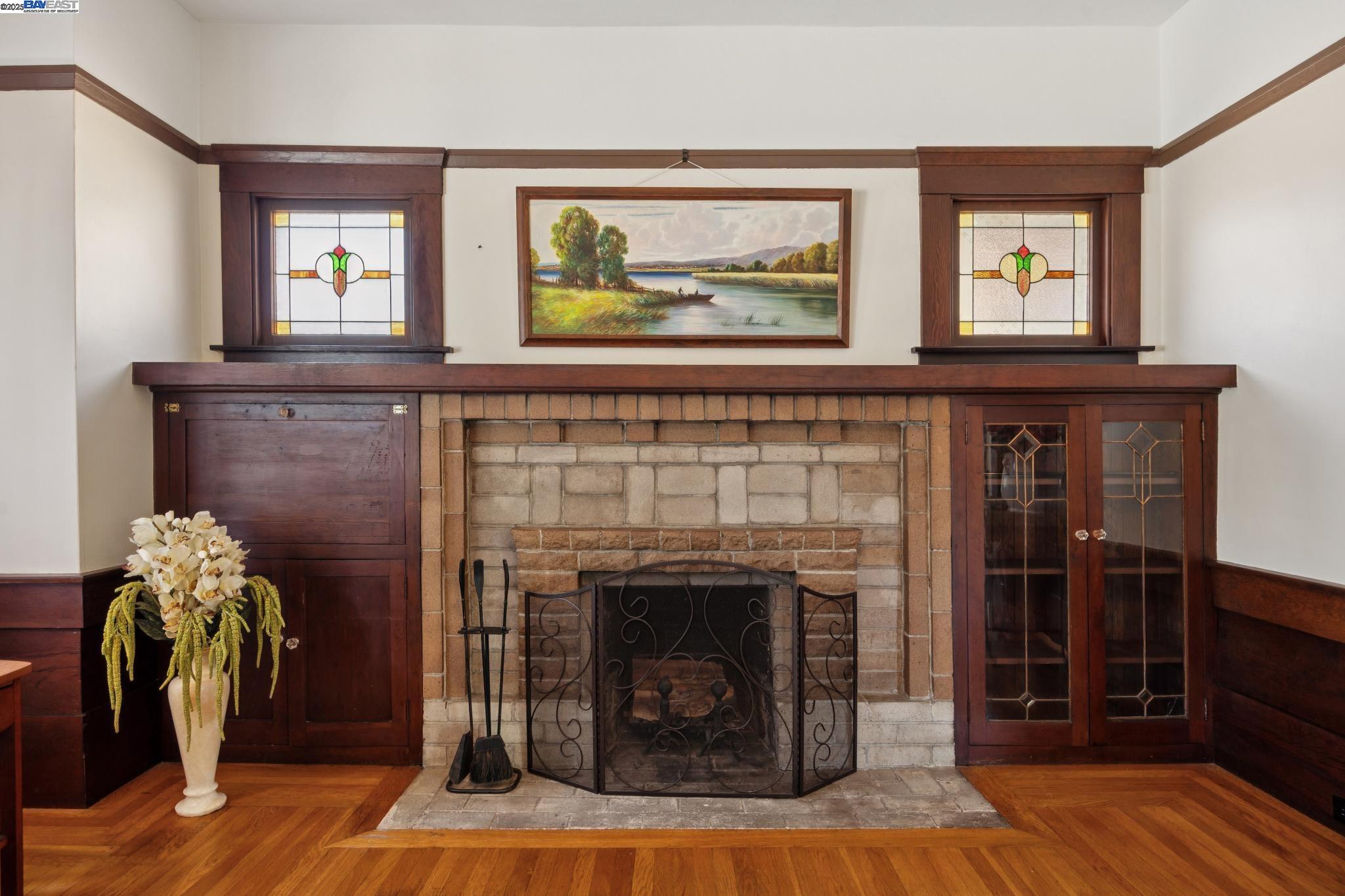 Detail Gallery Image 9 of 59 For 1300 Regent St, Alameda,  CA 94501 - 2 Beds | 1 Baths