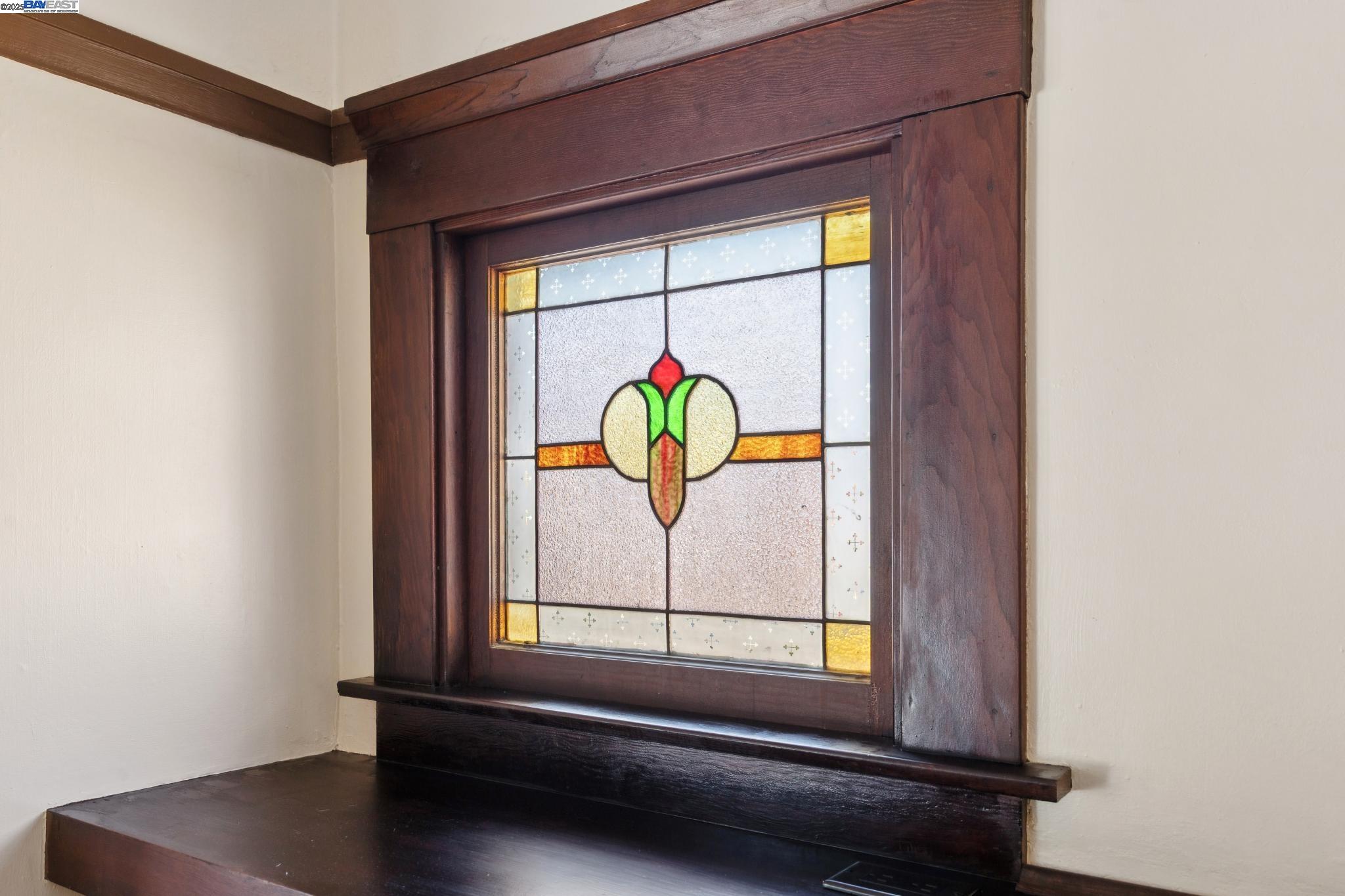 Detail Gallery Image 10 of 59 For 1300 Regent St, Alameda,  CA 94501 - 2 Beds | 1 Baths