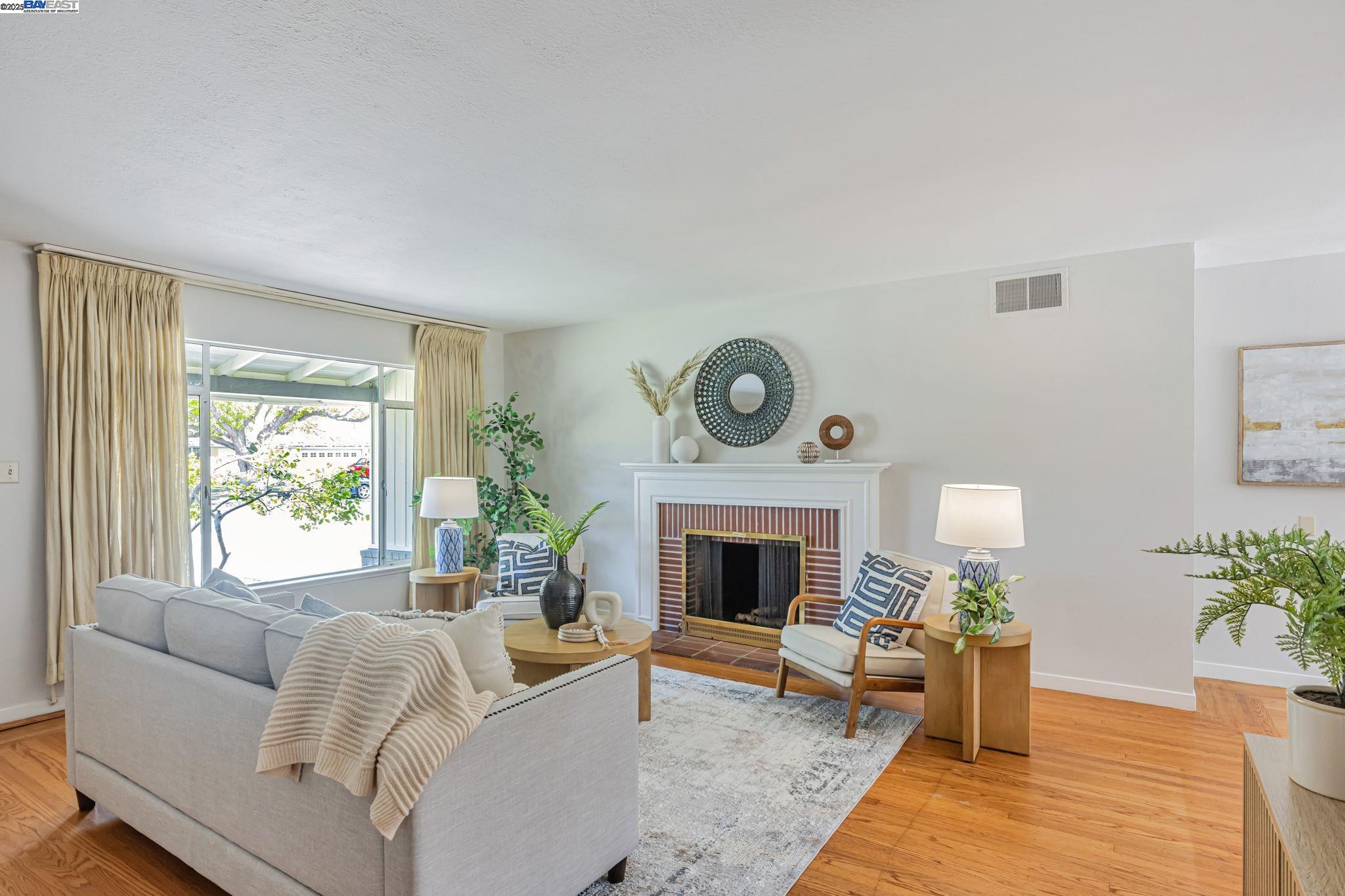 37923 Glenmoor Dr, Fremont, California 94536, 3 Bedrooms Bedrooms, 7 Rooms Rooms,1 BathroomBathrooms,Residential,For Sale,37923 Glenmoor Dr,41104550