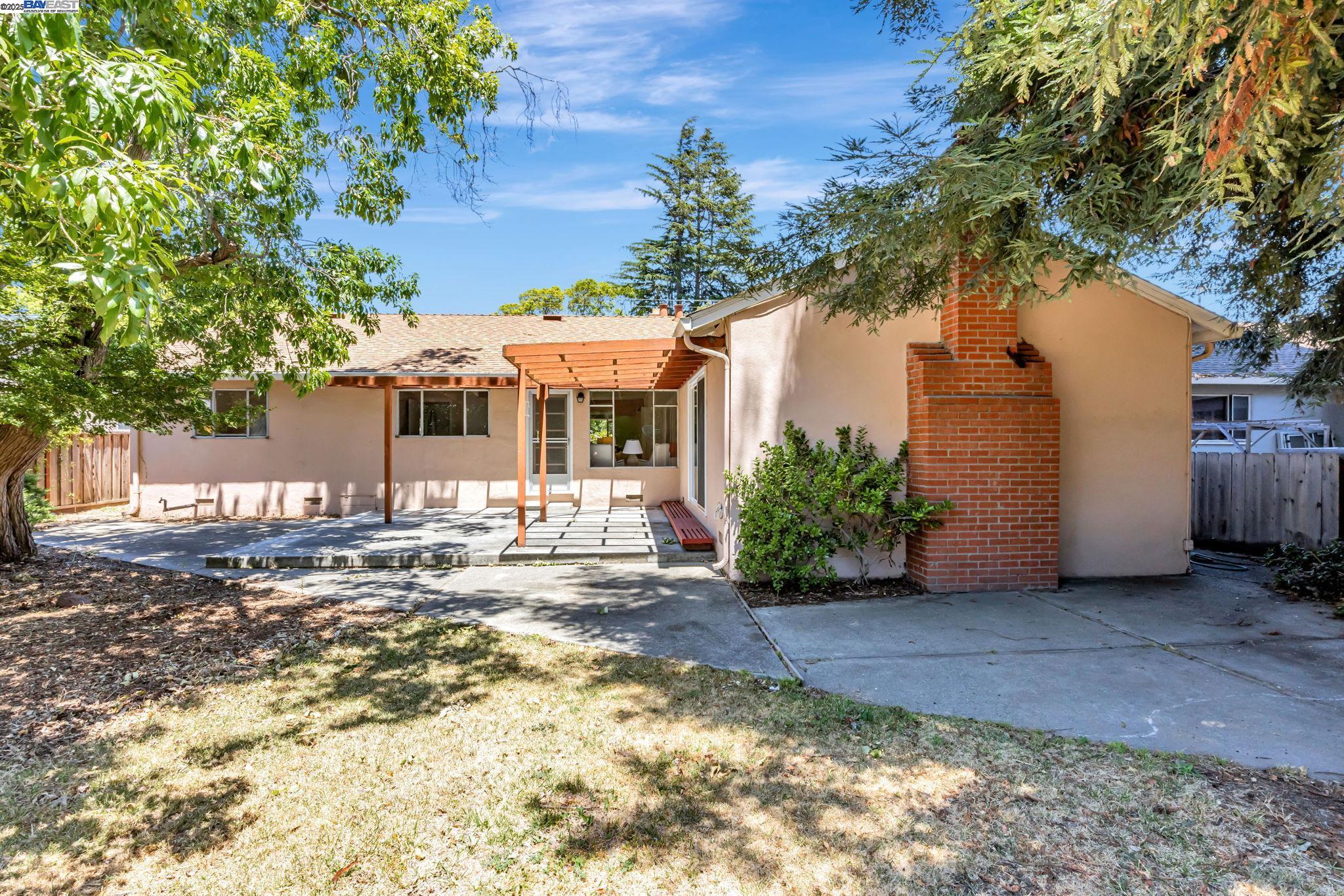 37923 Glenmoor Dr, Fremont, California 94536, 3 Bedrooms Bedrooms, 7 Rooms Rooms,1 BathroomBathrooms,Residential,For Sale,37923 Glenmoor Dr,41104550