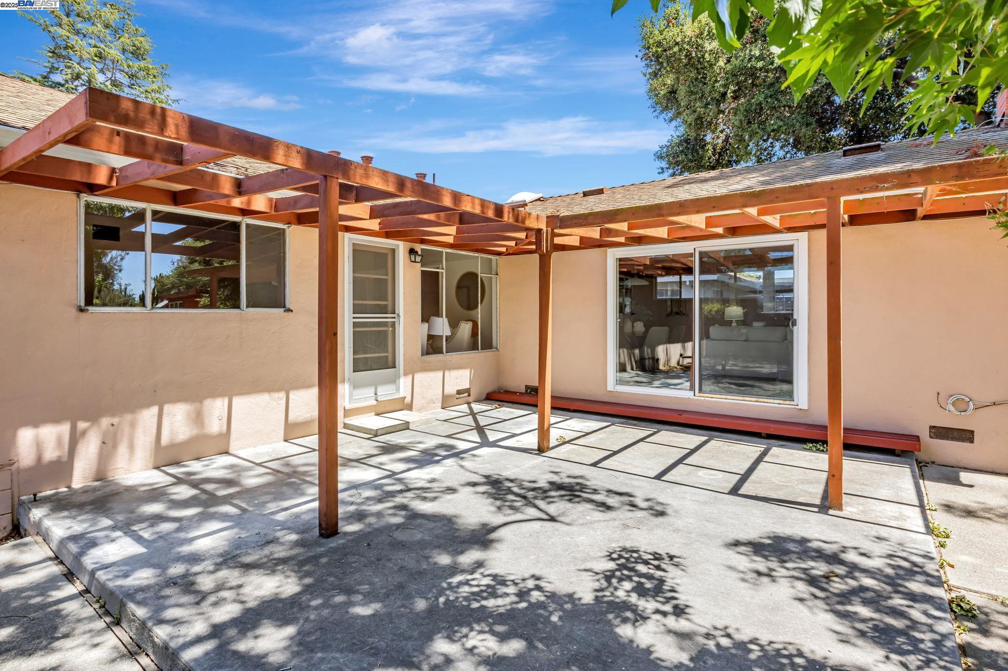 37923 Glenmoor Dr, Fremont, California 94536, 3 Bedrooms Bedrooms, 7 Rooms Rooms,1 BathroomBathrooms,Residential,For Sale,37923 Glenmoor Dr,41104550