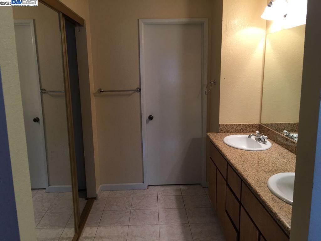 Detail Gallery Image 14 of 24 For 4805 Mallard Cmn, Fremont,  CA 94555 - 3 Beds | 2/1 Baths
