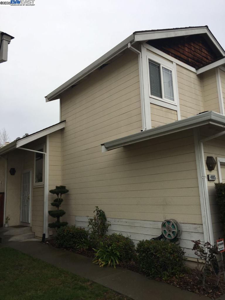 Detail Gallery Image 19 of 24 For 4805 Mallard Cmn, Fremont,  CA 94555 - 3 Beds | 2/1 Baths
