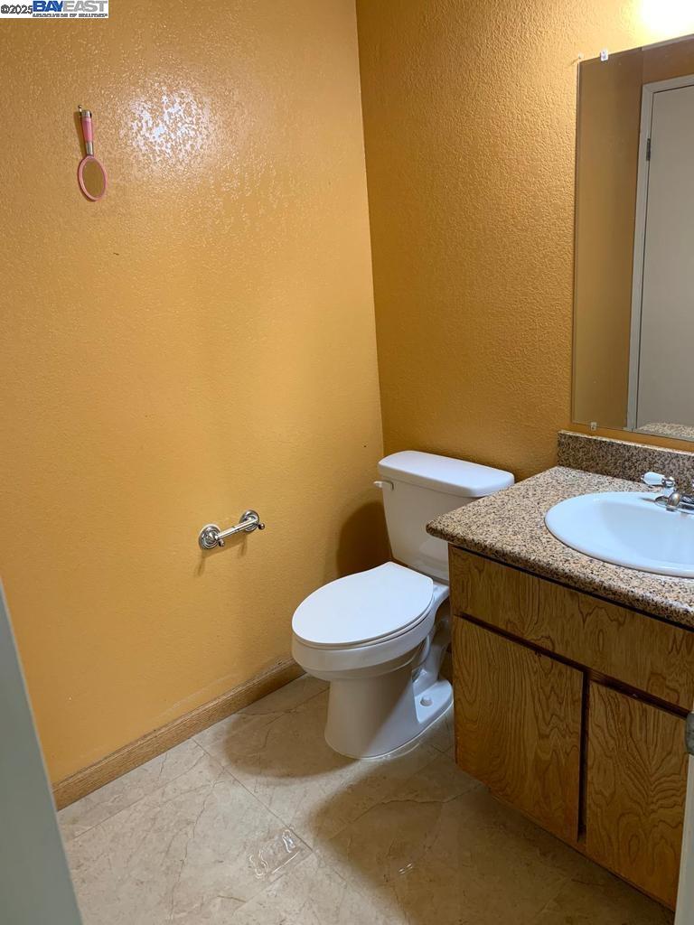Detail Gallery Image 23 of 24 For 4805 Mallard Cmn, Fremont,  CA 94555 - 3 Beds | 2/1 Baths
