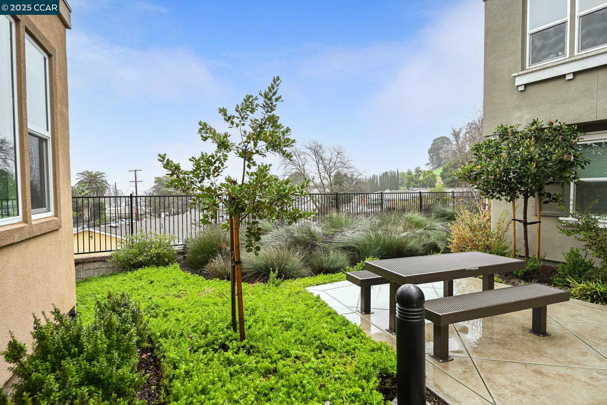 Photo #41: 41104552 Listing: Photo #41