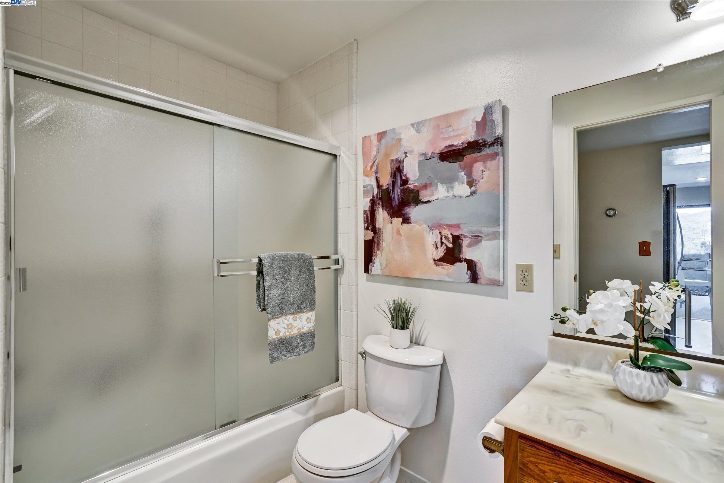 Detail Gallery Image 23 of 29 For 499 Estudillo Ave #302,  San Leandro,  CA 94577 - 2 Beds | 2 Baths