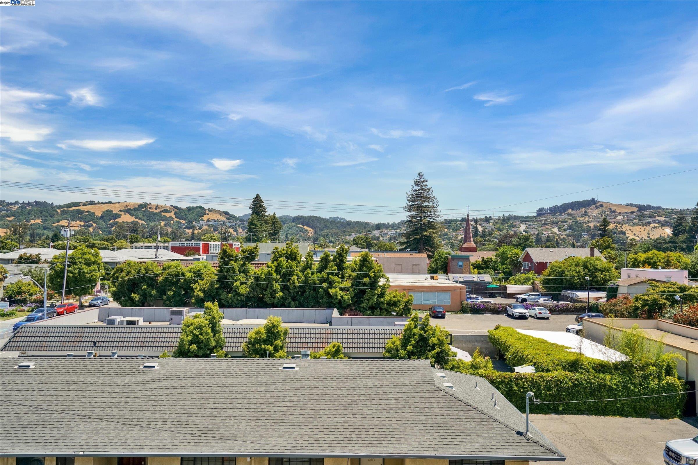 Detail Gallery Image 8 of 29 For 499 Estudillo Ave #302,  San Leandro,  CA 94577 - 2 Beds | 2 Baths