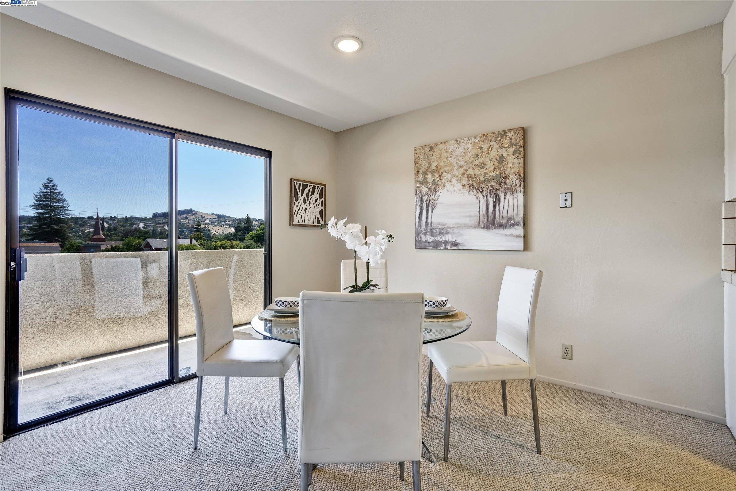 Detail Gallery Image 10 of 29 For 499 Estudillo Ave #302,  San Leandro,  CA 94577 - 2 Beds | 2 Baths