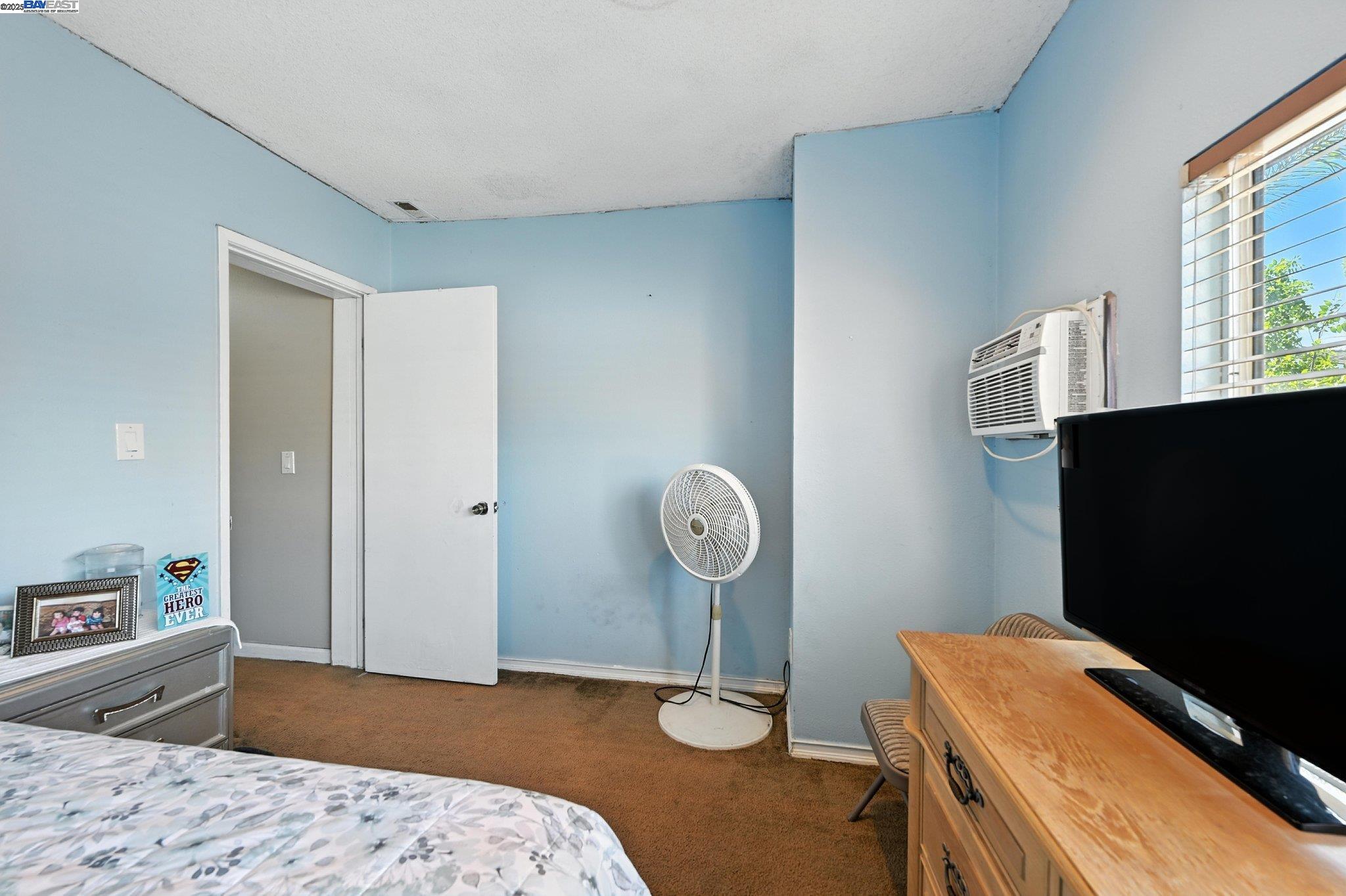 Detail Gallery Image 14 of 23 For 10293 Covina Pl, San Diego,  CA 92126 - 4 Beds | 2 Baths