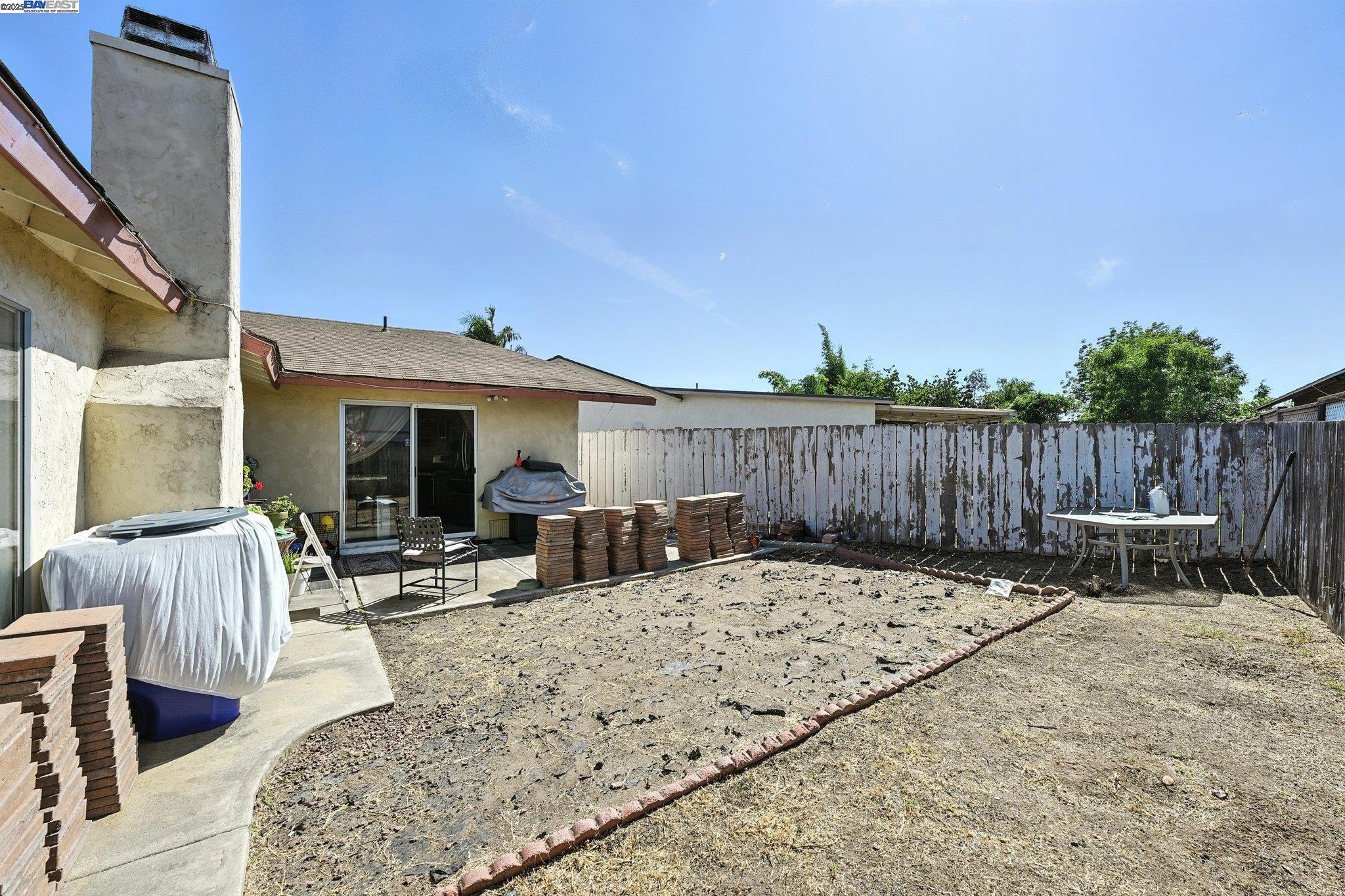 Detail Gallery Image 22 of 23 For 10293 Covina Pl, San Diego,  CA 92126 - 4 Beds | 2 Baths