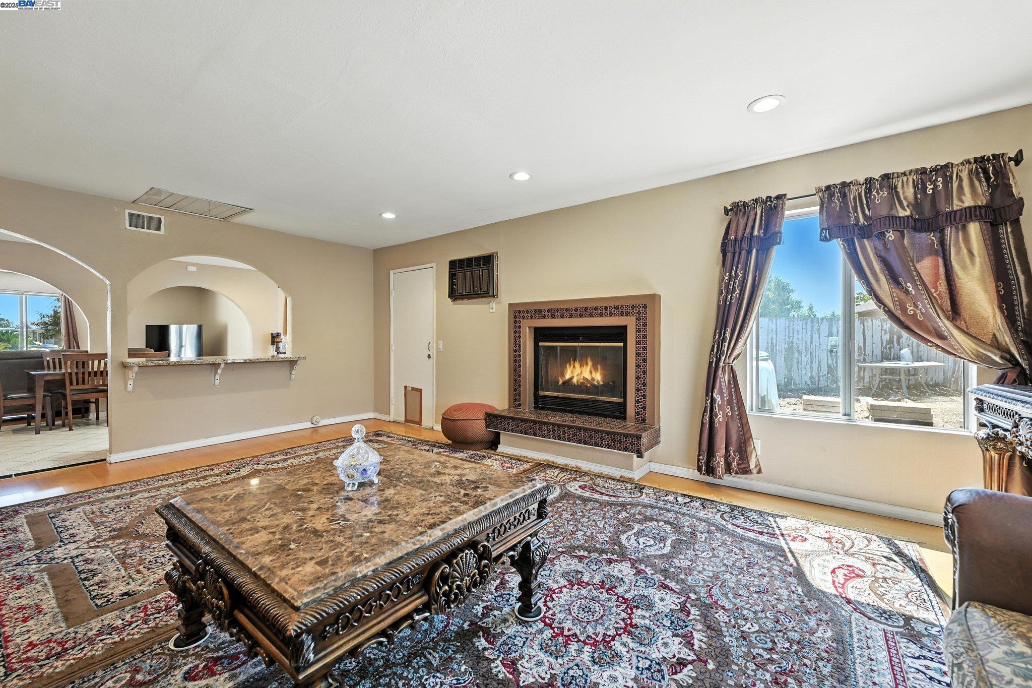 Detail Gallery Image 10 of 23 For 10293 Covina Pl, San Diego,  CA 92126 - 4 Beds | 2 Baths