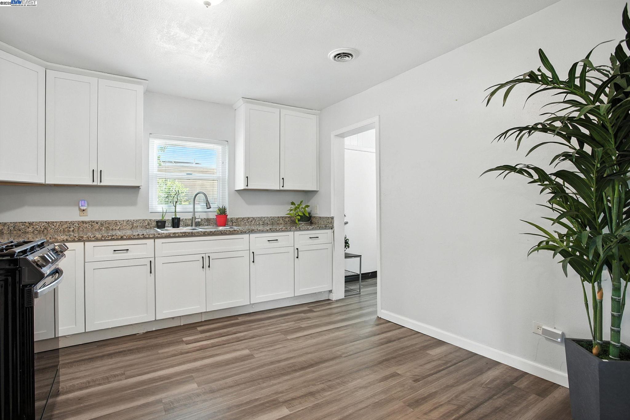 Detail Gallery Image 11 of 23 For 1551 Chronicle Ave, Stockton,  CA 95205 - 2 Beds | 1 Baths
