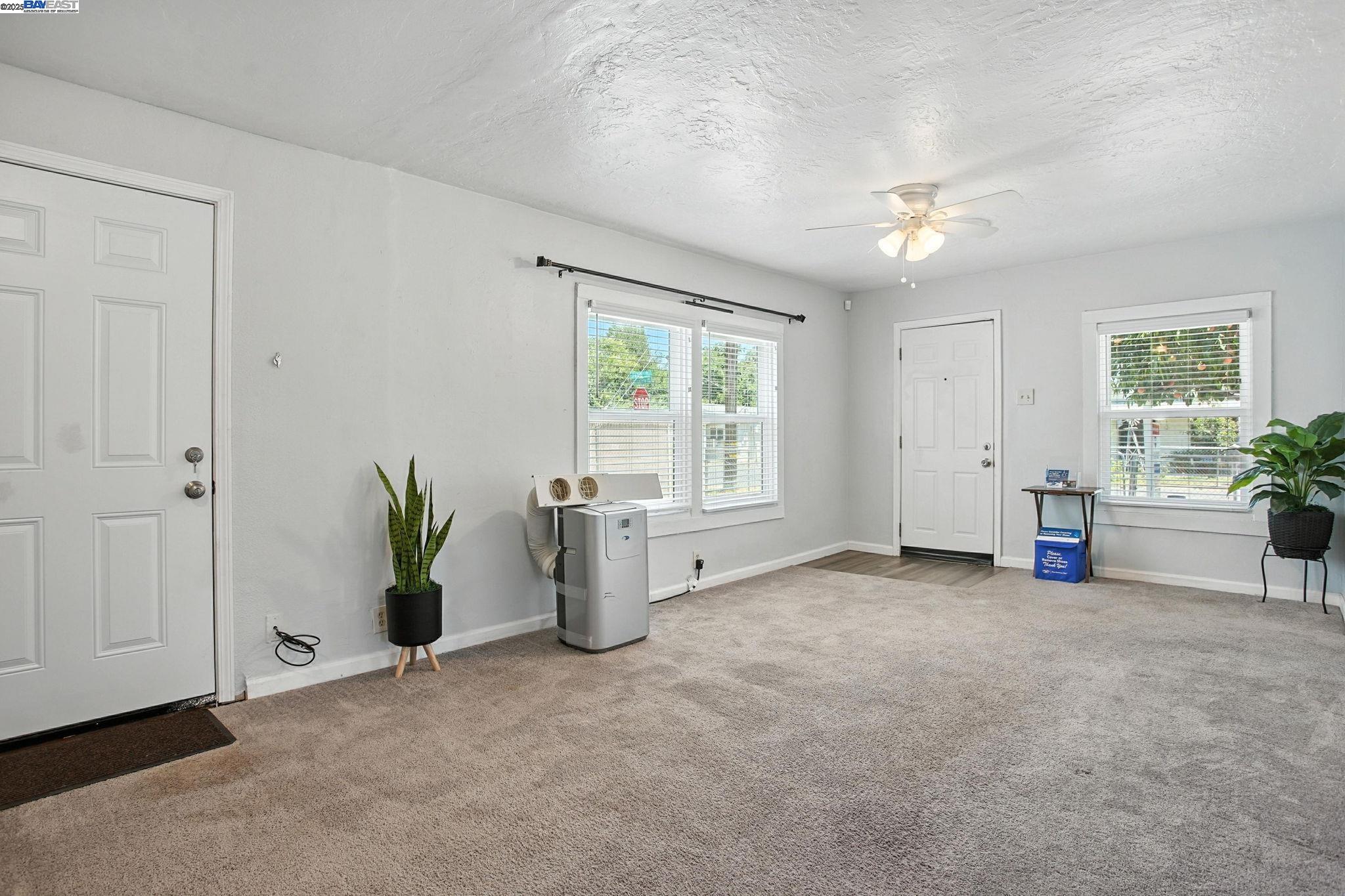 Detail Gallery Image 6 of 23 For 1551 Chronicle Ave, Stockton,  CA 95205 - 2 Beds | 1 Baths