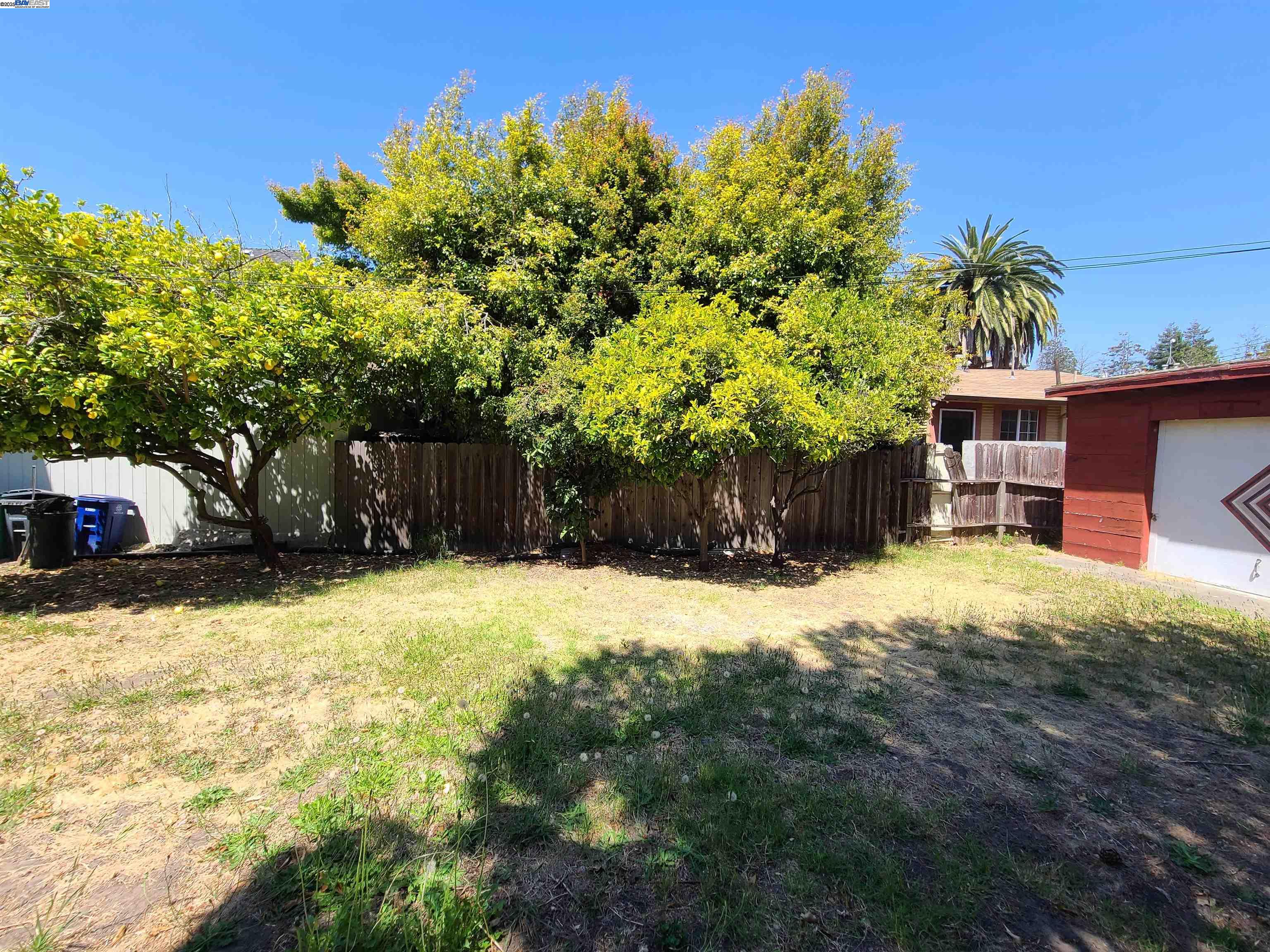 Detail Gallery Image 27 of 45 For 1424 Walnut St, Alameda,  CA 94501 - 3 Beds | 1/1 Baths