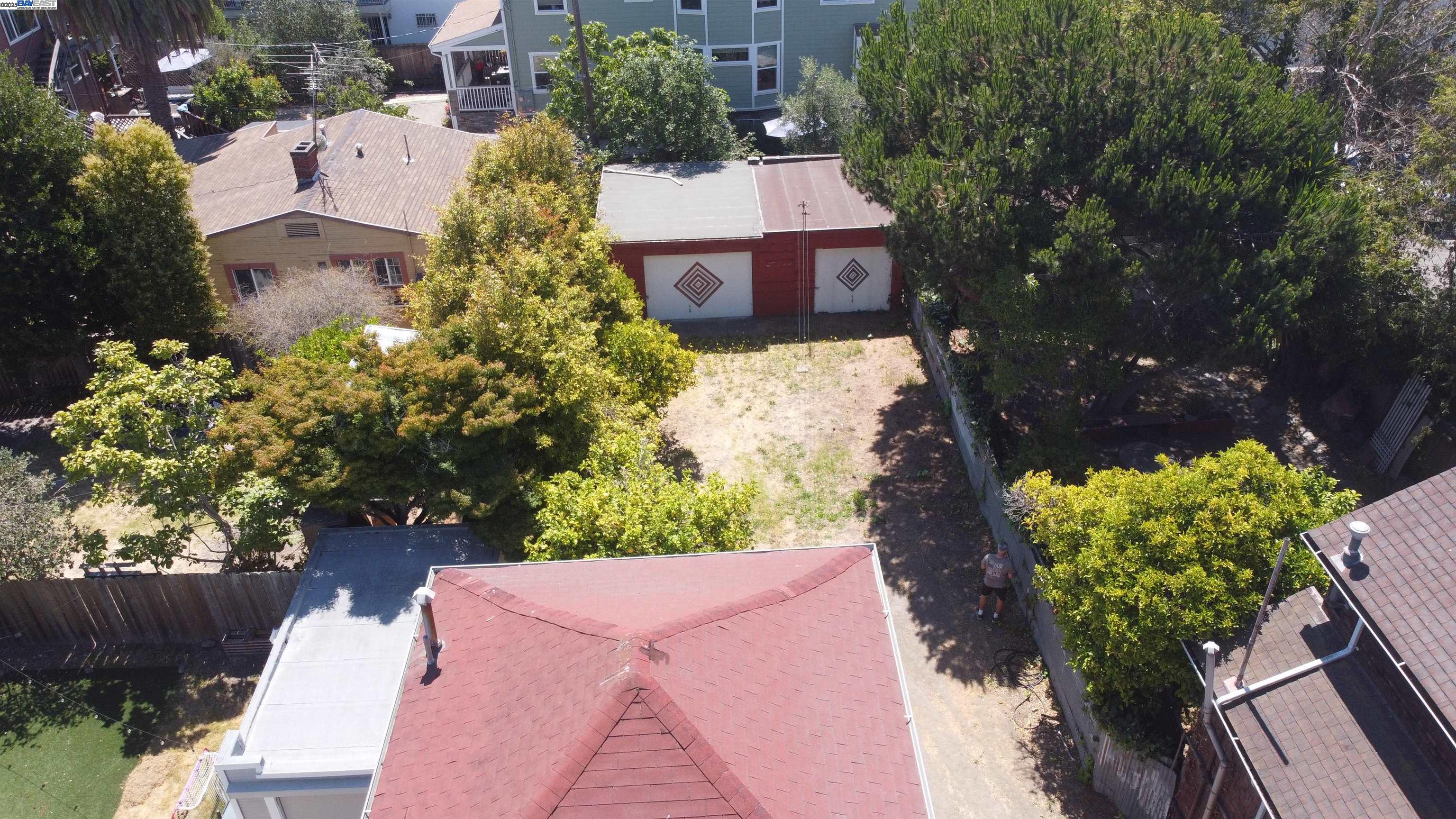 Detail Gallery Image 38 of 45 For 1424 Walnut St, Alameda,  CA 94501 - 3 Beds | 1/1 Baths