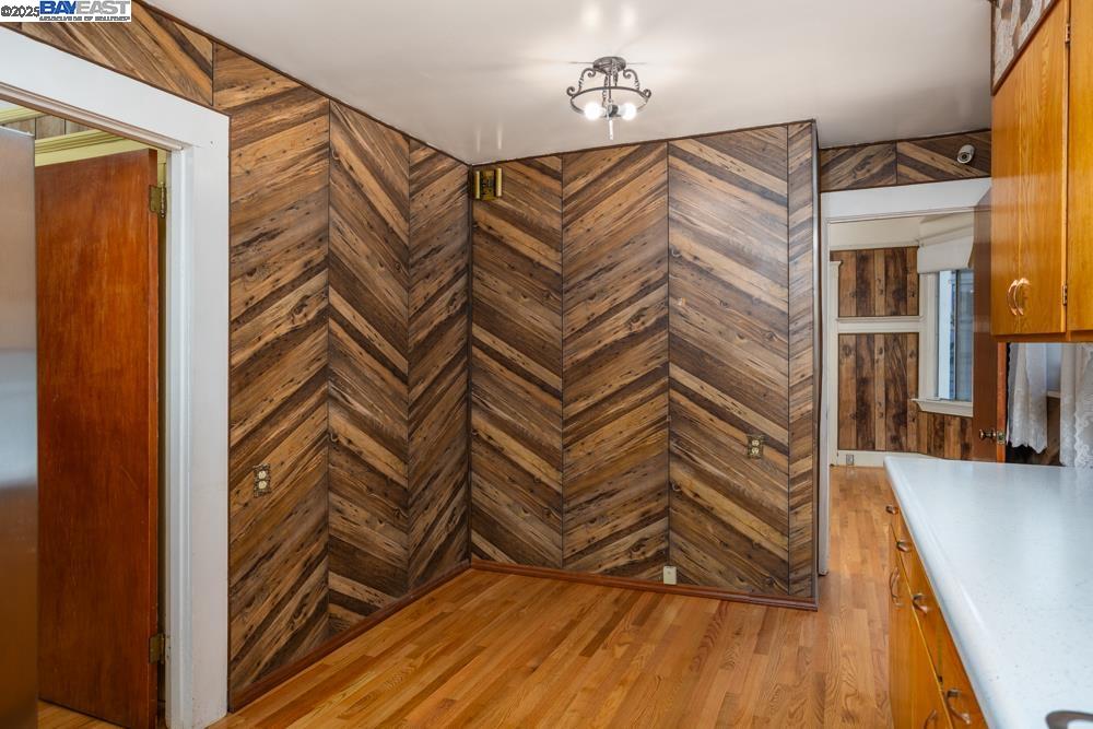 Detail Gallery Image 10 of 45 For 1424 Walnut St, Alameda,  CA 94501 - 3 Beds | 1/1 Baths