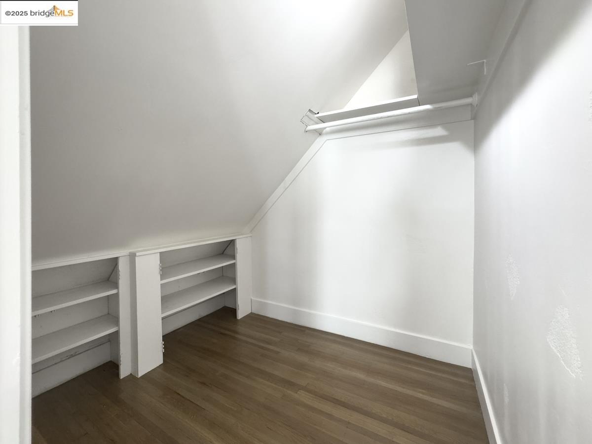 Detail Gallery Image 31 of 60 For 479 Kentucky Ave, Berkeley,  CA 94707 - 3 Beds | 2 Baths