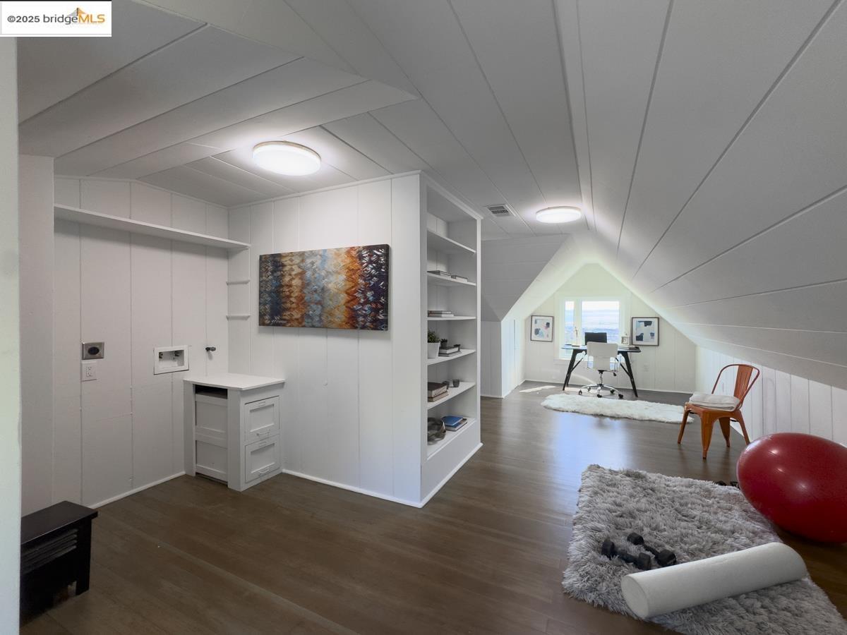 Detail Gallery Image 33 of 60 For 479 Kentucky Ave, Berkeley,  CA 94707 - 3 Beds | 2 Baths