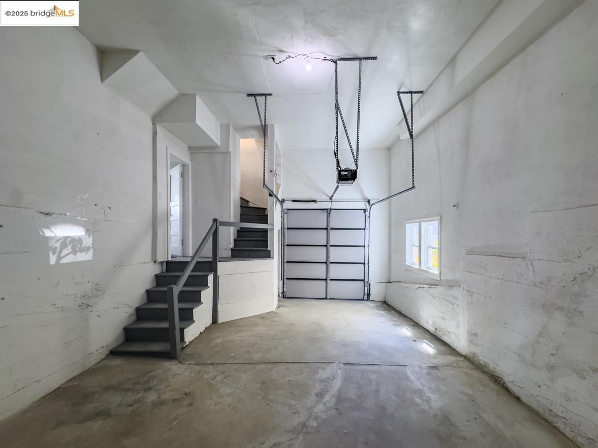 Detail Gallery Image 38 of 60 For 479 Kentucky Ave, Berkeley,  CA 94707 - 3 Beds | 2 Baths