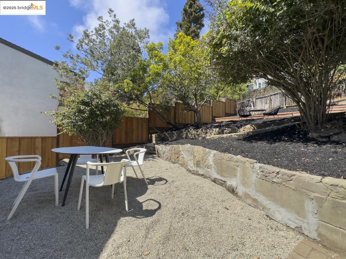 Detail Gallery Image 41 of 60 For 479 Kentucky Ave, Berkeley,  CA 94707 - 3 Beds | 2 Baths