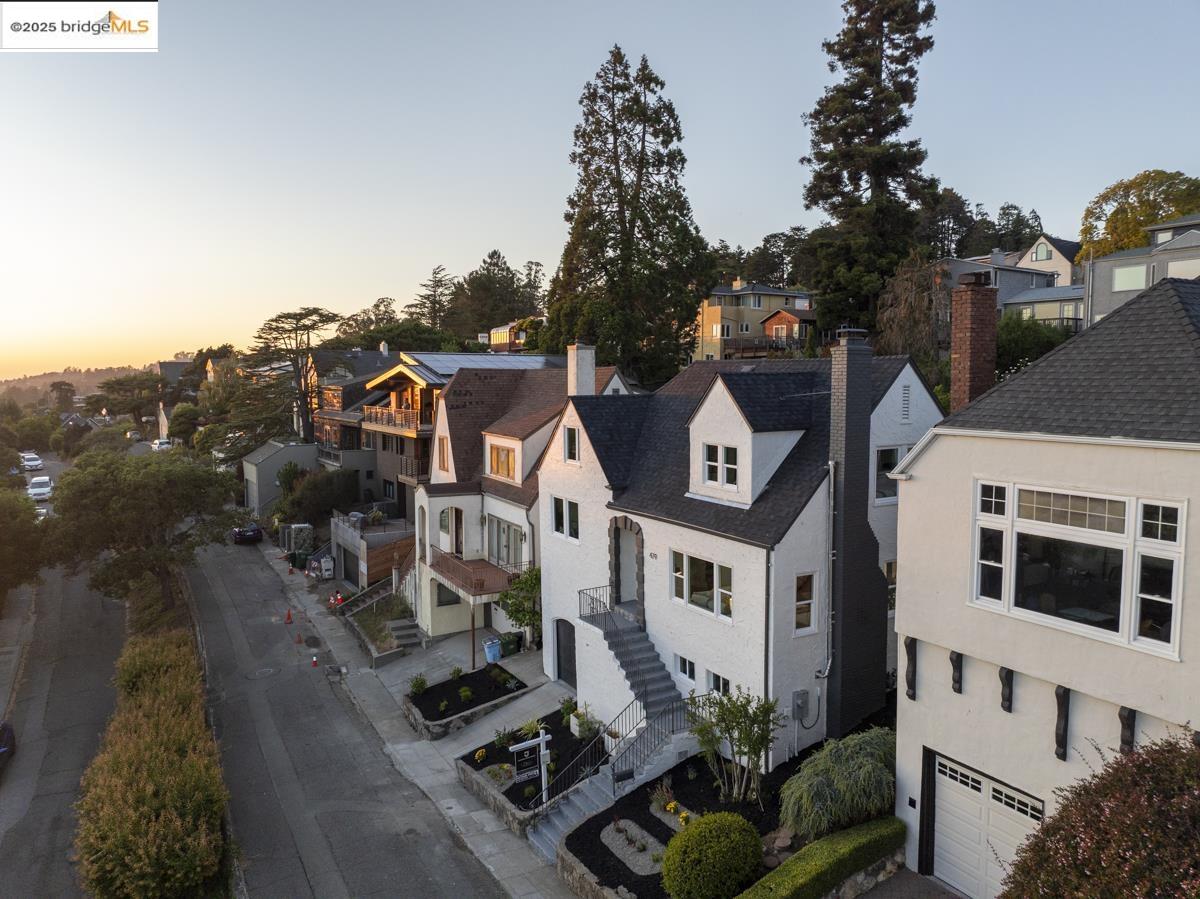 Detail Gallery Image 49 of 60 For 479 Kentucky Ave, Berkeley,  CA 94707 - 3 Beds | 2 Baths