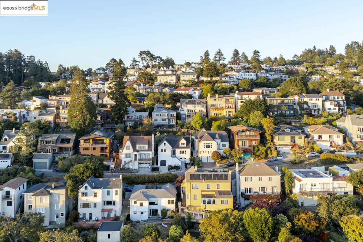 Detail Gallery Image 53 of 60 For 479 Kentucky Ave, Berkeley,  CA 94707 - 3 Beds | 2 Baths