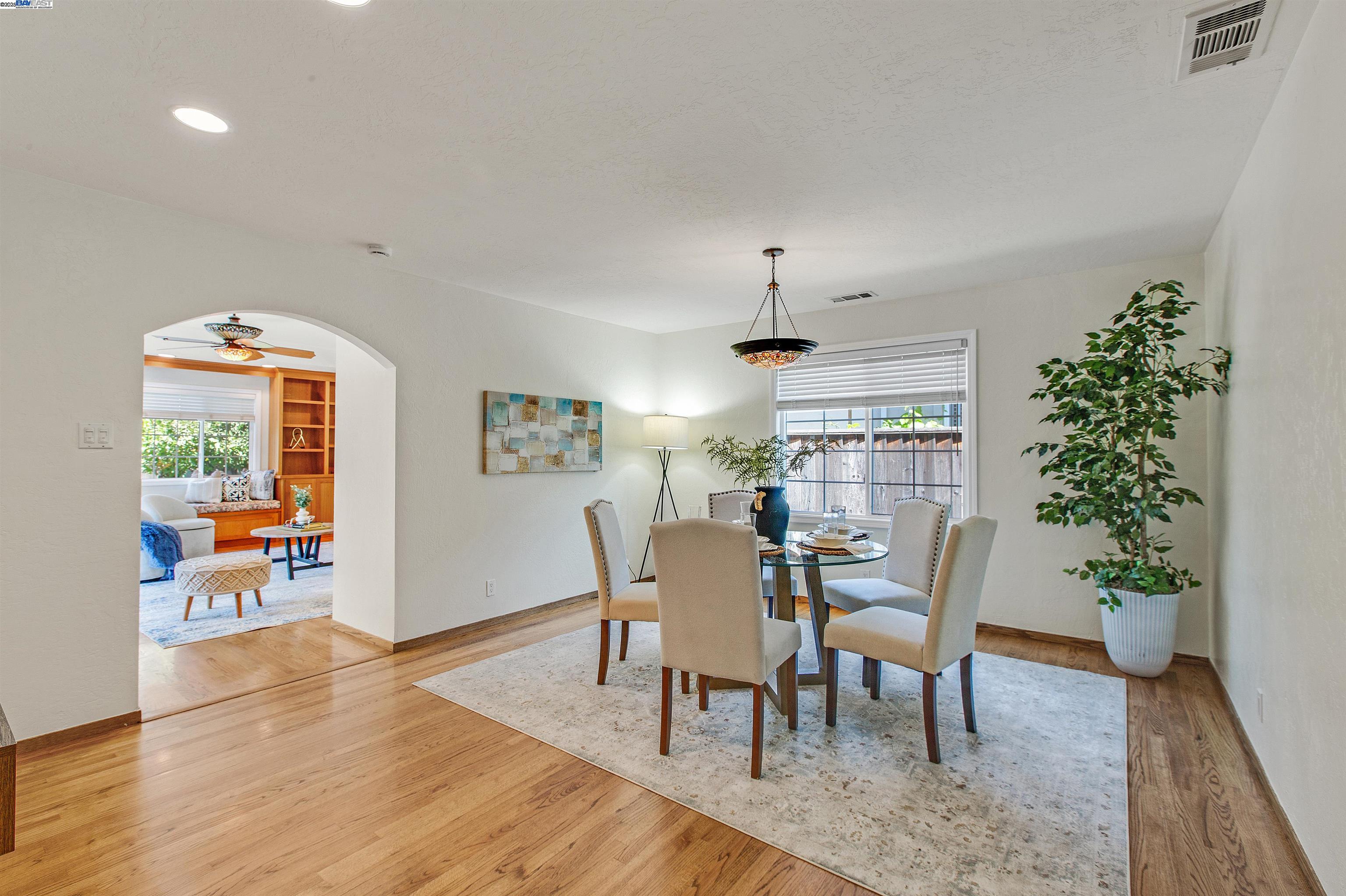 Detail Gallery Image 14 of 33 For 137 Bixby Dr, Milpitas,  CA 95035 - 3 Beds | 2 Baths
