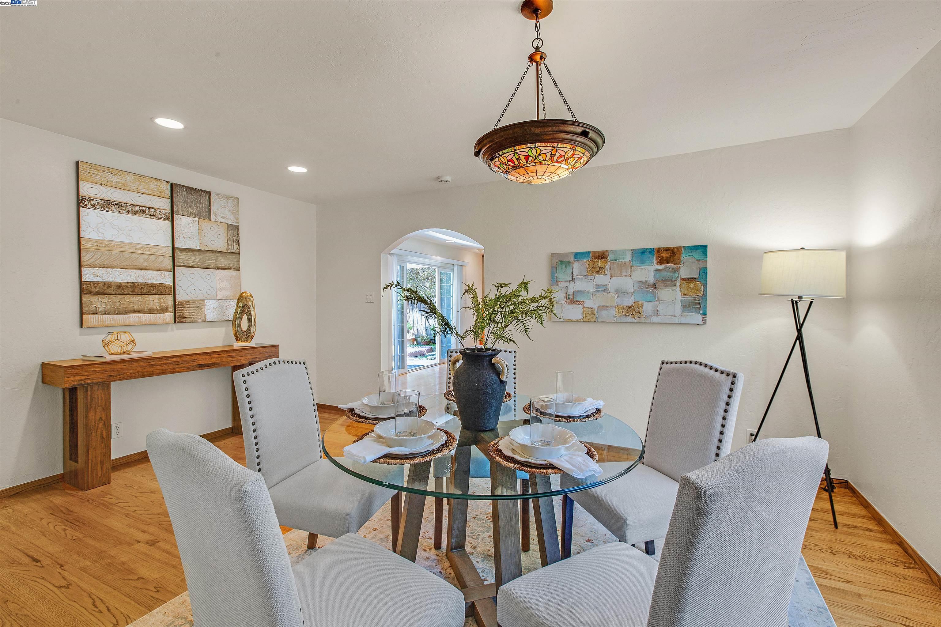 Detail Gallery Image 15 of 33 For 137 Bixby Dr, Milpitas,  CA 95035 - 3 Beds | 2 Baths