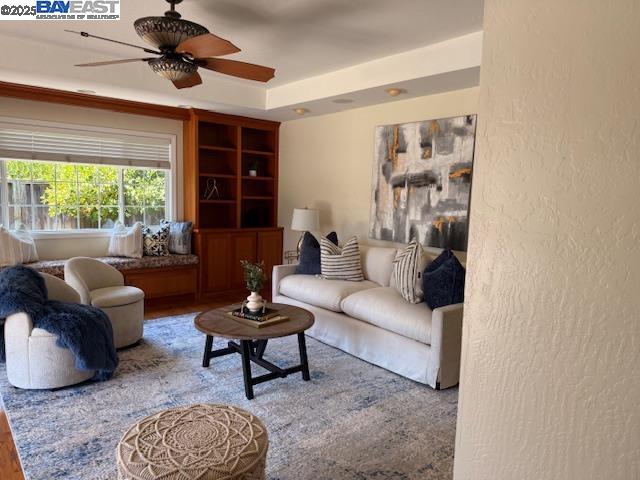 Detail Gallery Image 3 of 5 For 137 Bixby Dr, Milpitas,  CA 95035 - 3 Beds | 2 Baths