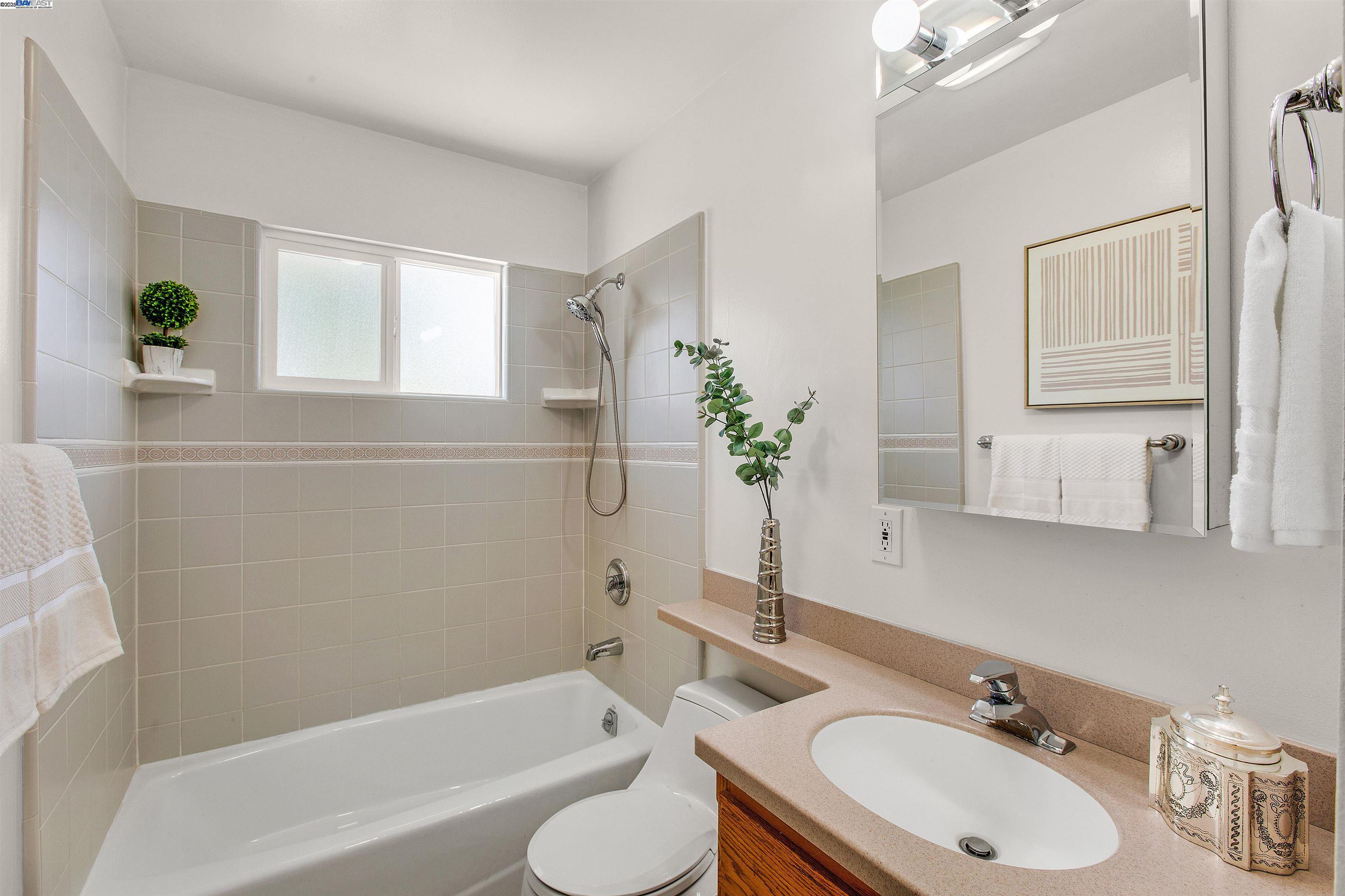Detail Gallery Image 25 of 33 For 137 Bixby Dr, Milpitas,  CA 95035 - 3 Beds | 2 Baths