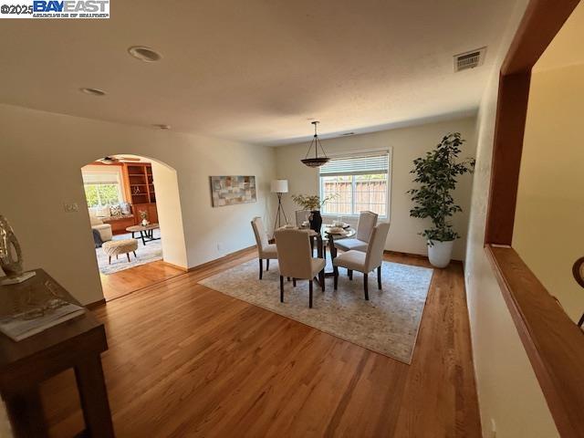 Detail Gallery Image 4 of 5 For 137 Bixby Dr, Milpitas,  CA 95035 - 3 Beds | 2 Baths