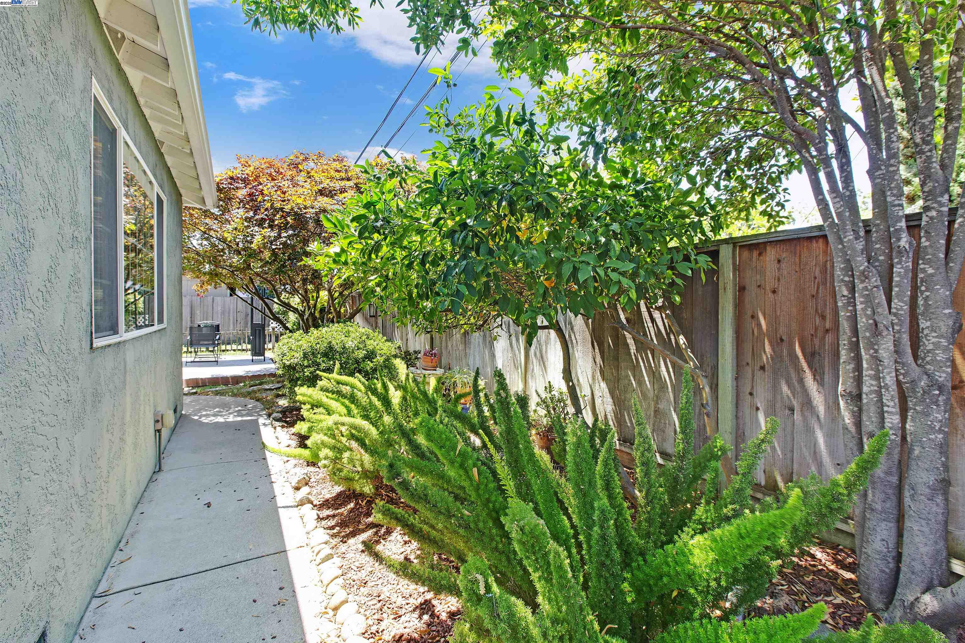 Detail Gallery Image 31 of 33 For 137 Bixby Dr, Milpitas,  CA 95035 - 3 Beds | 2 Baths