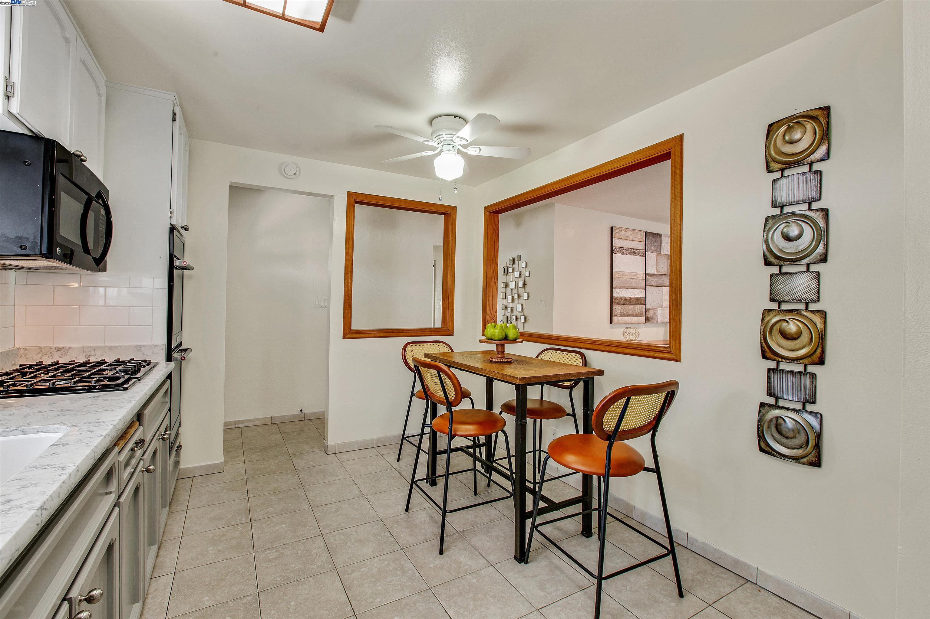 Detail Gallery Image 8 of 33 For 137 Bixby Dr, Milpitas,  CA 95035 - 3 Beds | 2 Baths