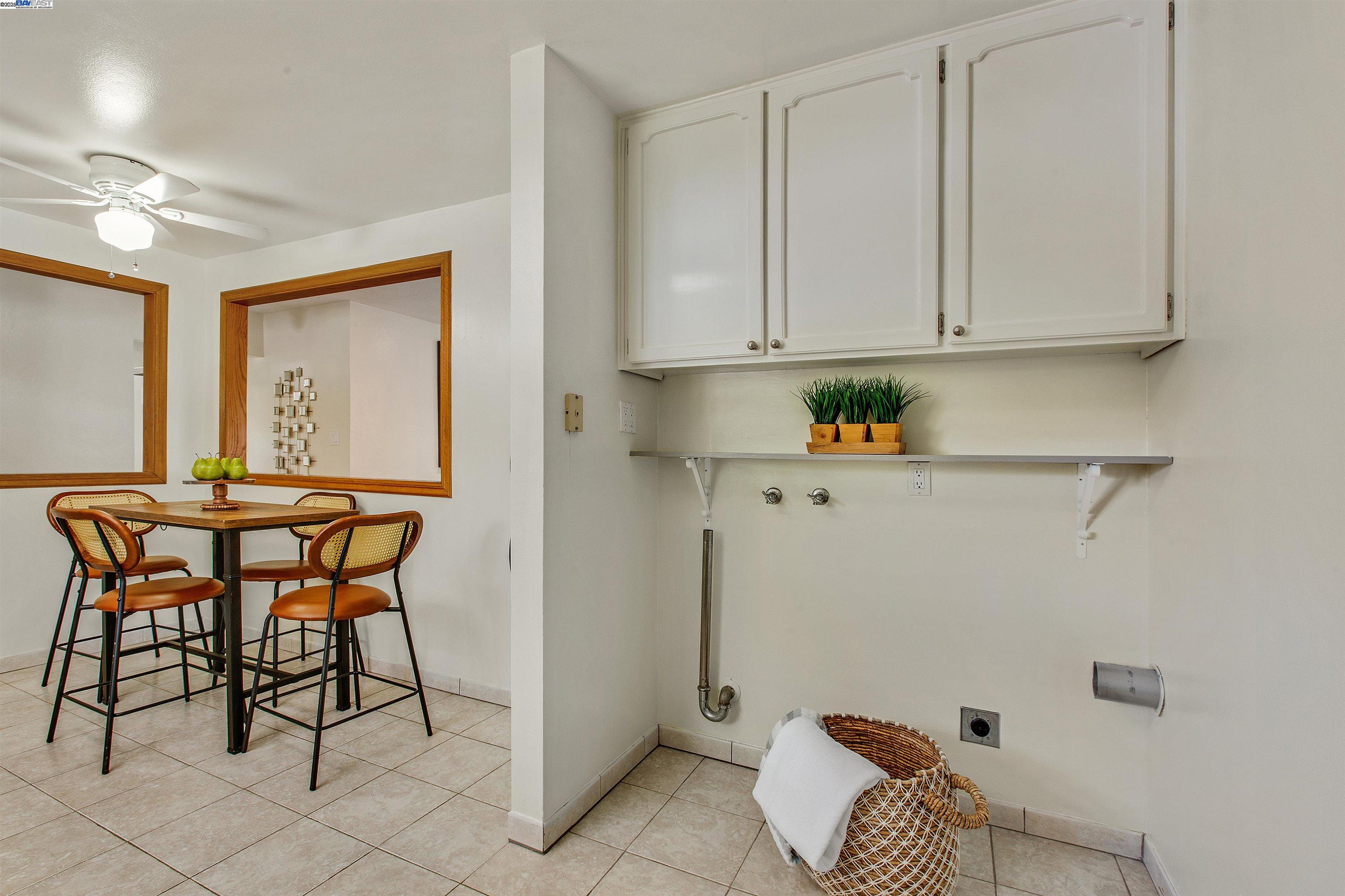 Detail Gallery Image 9 of 33 For 137 Bixby Dr, Milpitas,  CA 95035 - 3 Beds | 2 Baths