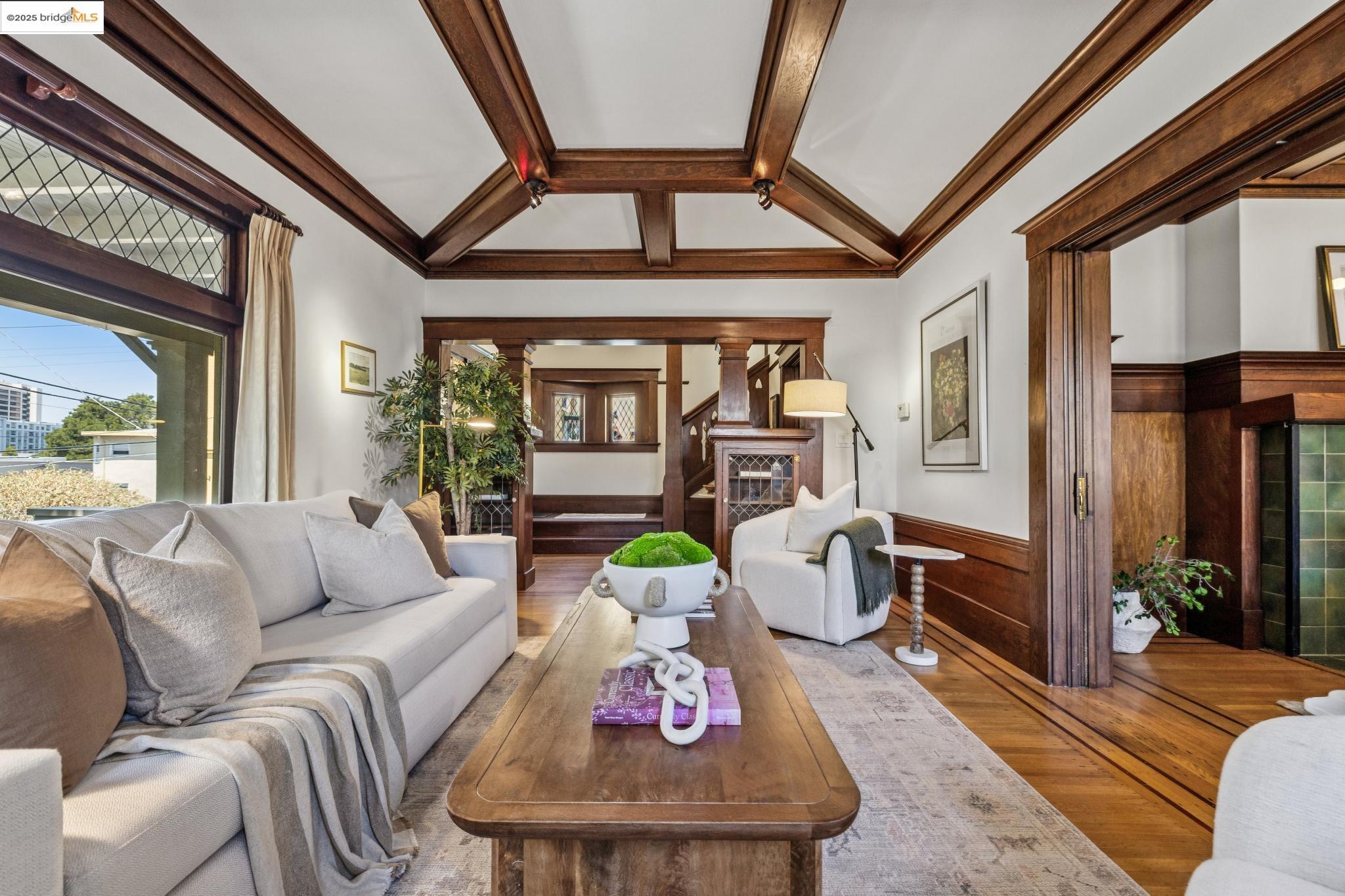 Detail Gallery Image 14 of 60 For 130 Fairmount Ave, Oakland,  CA 94611 - 3 Beds | 2/1 Baths