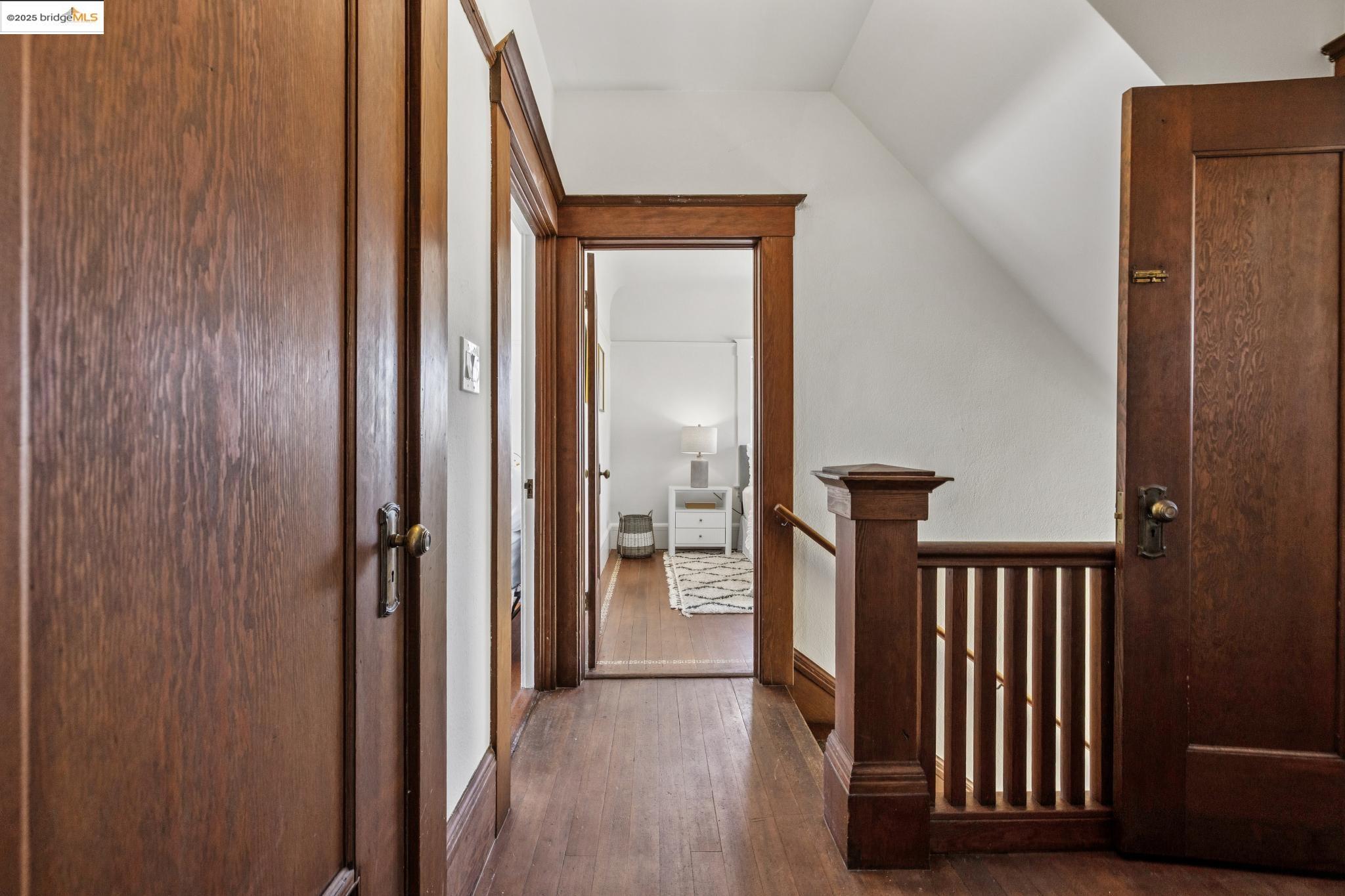 Detail Gallery Image 30 of 60 For 130 Fairmount Ave, Oakland,  CA 94611 - 3 Beds | 2/1 Baths