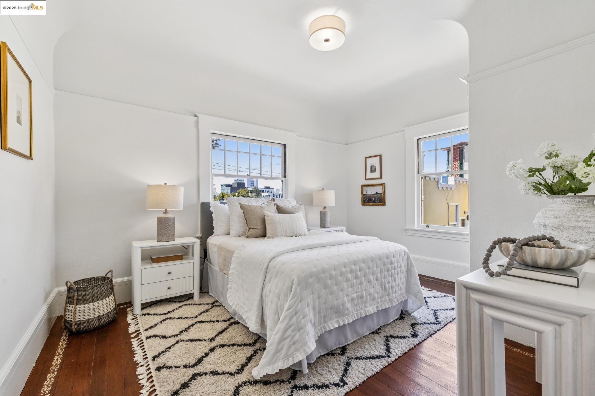 Detail Gallery Image 31 of 60 For 130 Fairmount Ave, Oakland,  CA 94611 - 3 Beds | 2/1 Baths